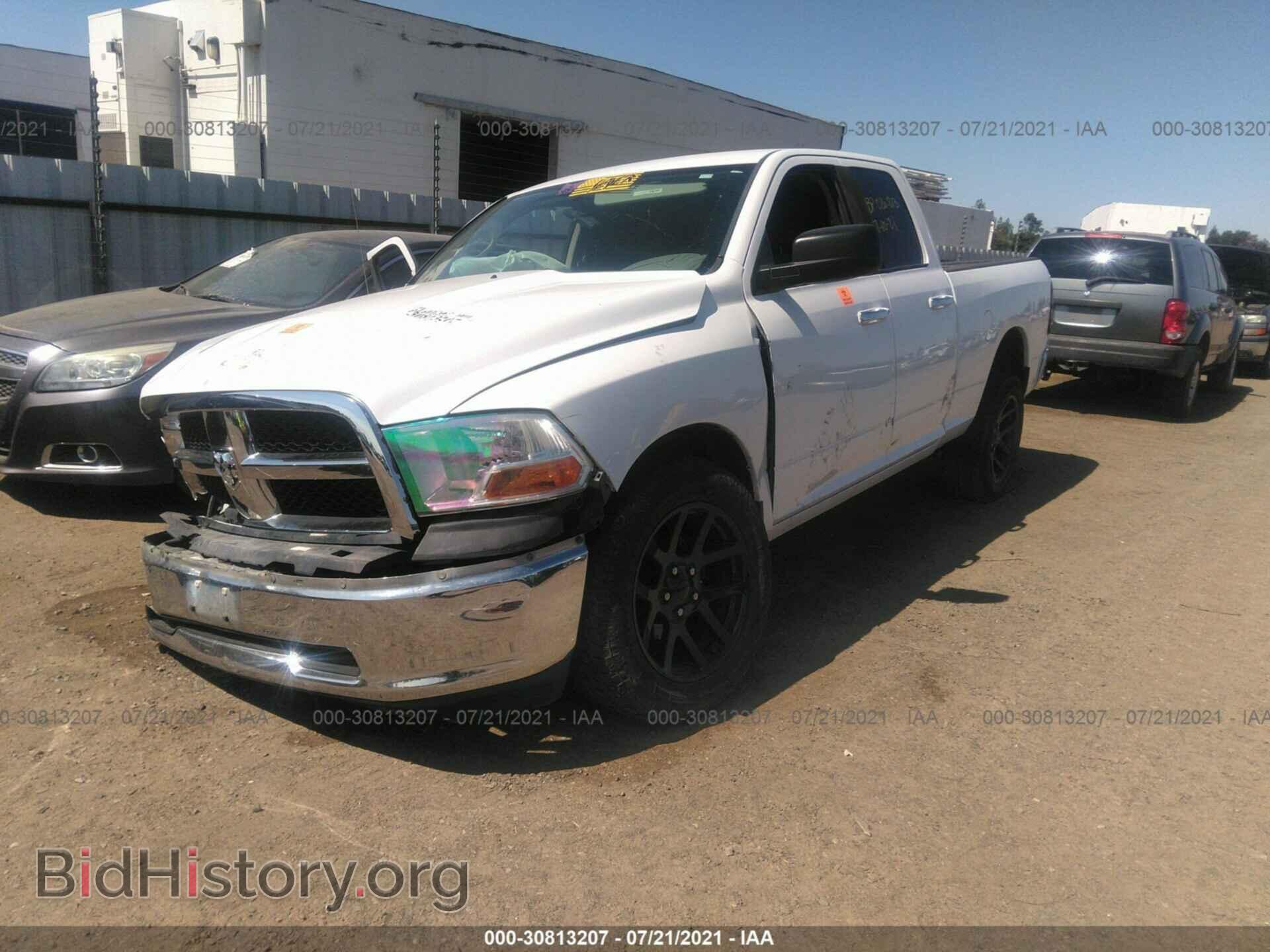 2011 RAM 1500 - VIN: 1D7RB1GP0BS626770 - Фото 2