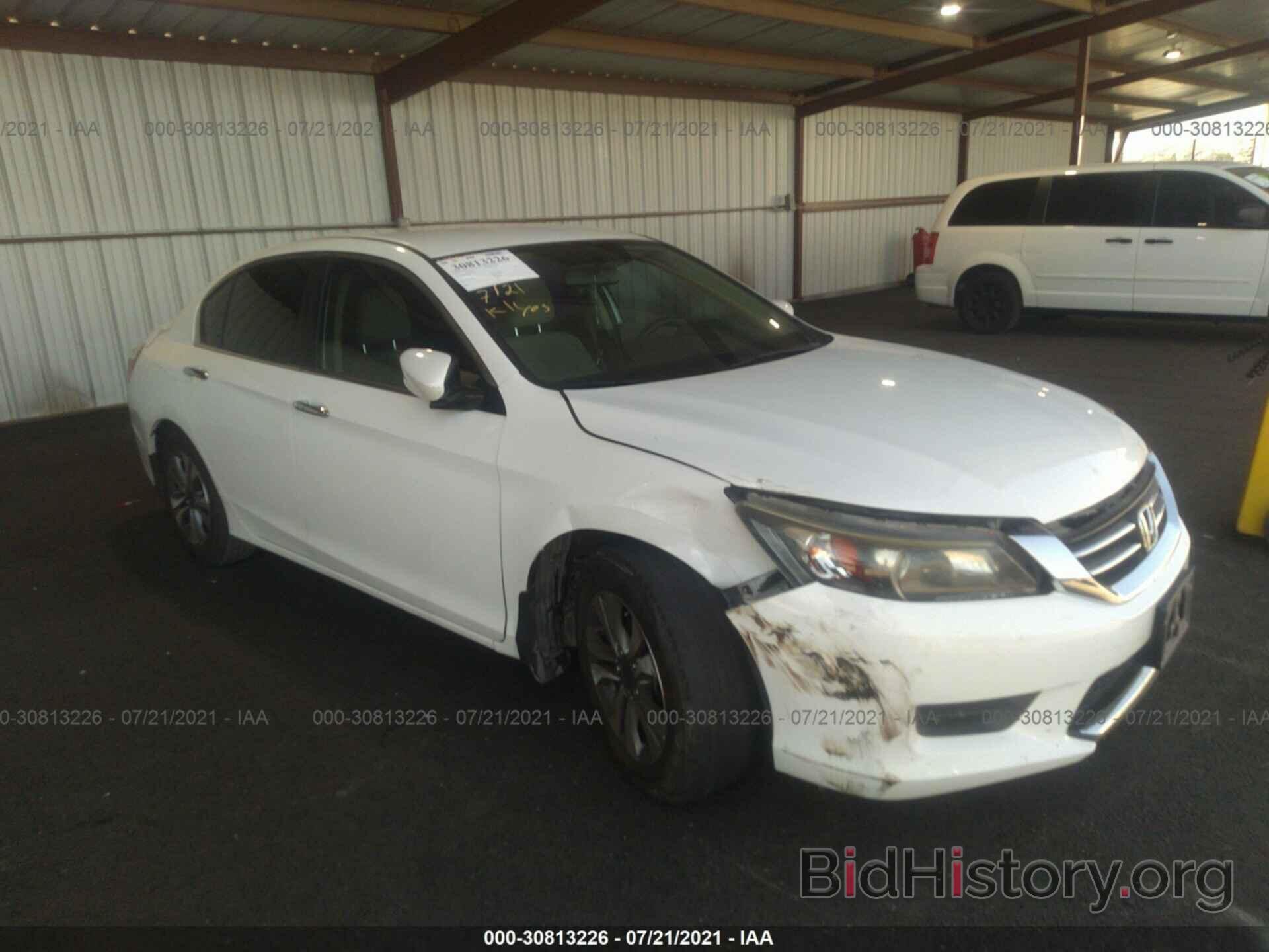 Photo 1HGCR2F38DA103121 - HONDA ACCORD SDN 2013