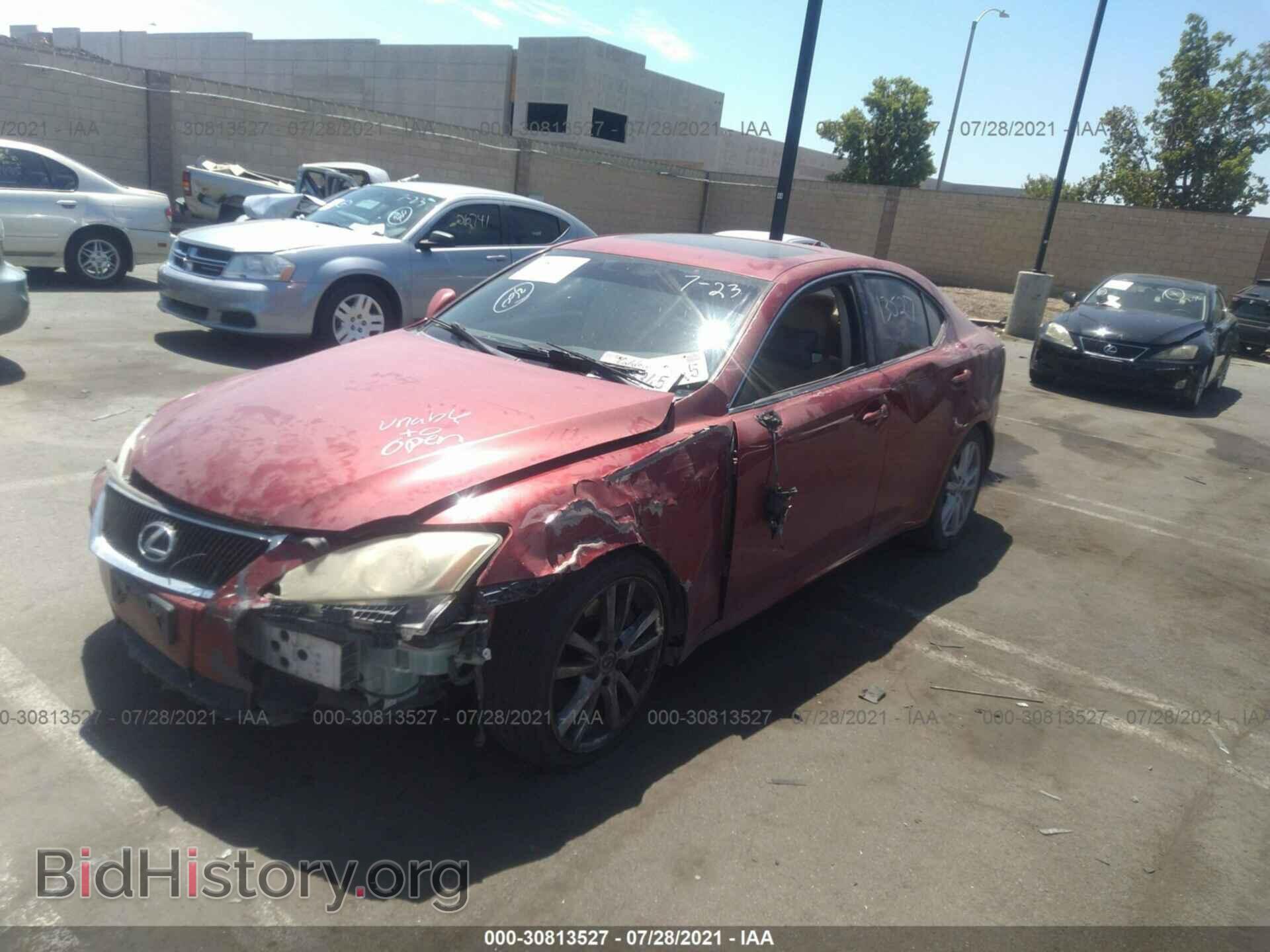 2007 LEXUS IS 350 - VIN: JTHBE262X72011938 - Фото 2