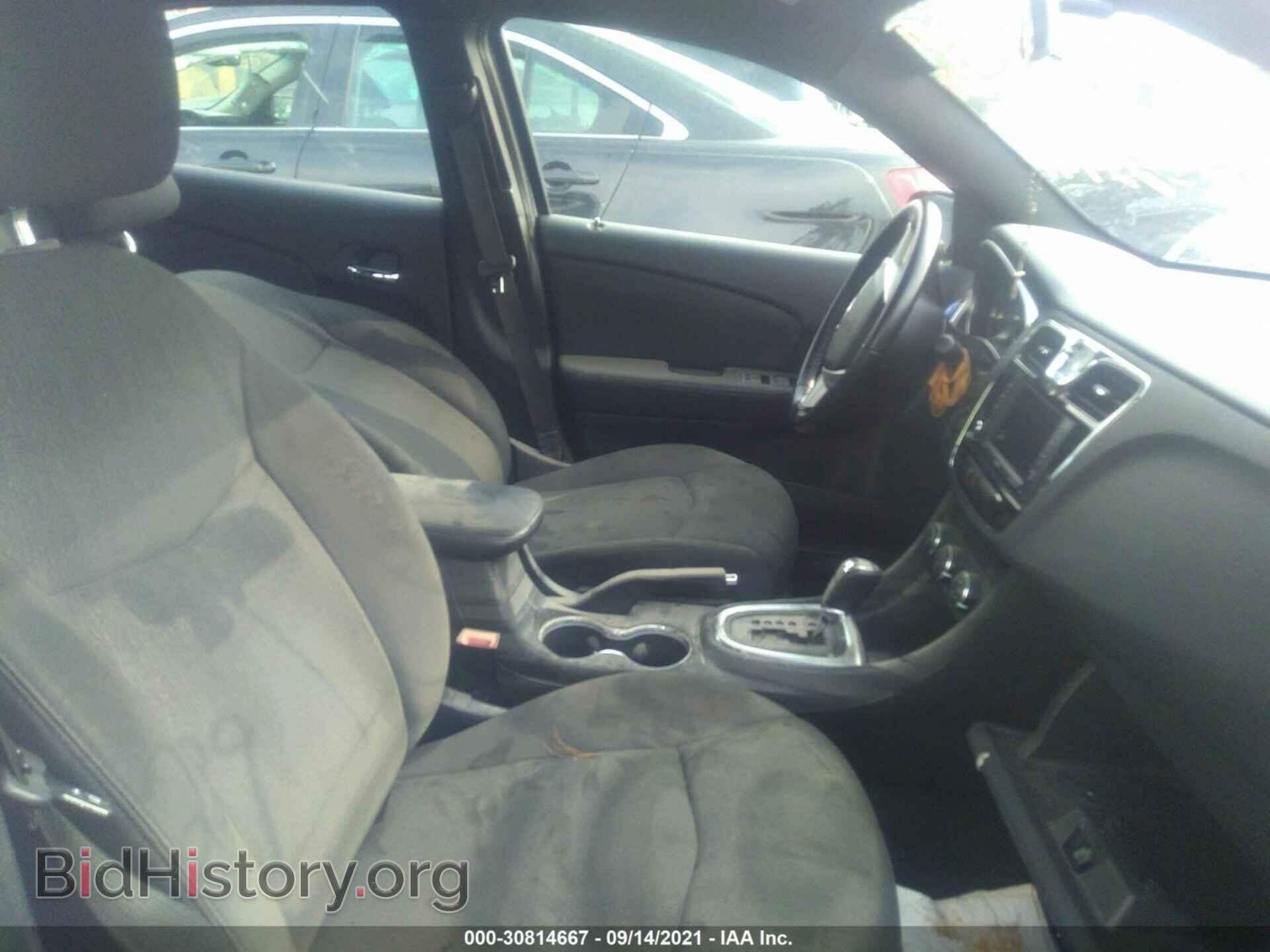 2012 CHRYSLER 200 - VIN: 1C3CCBBB7CN146115 - Фото 5