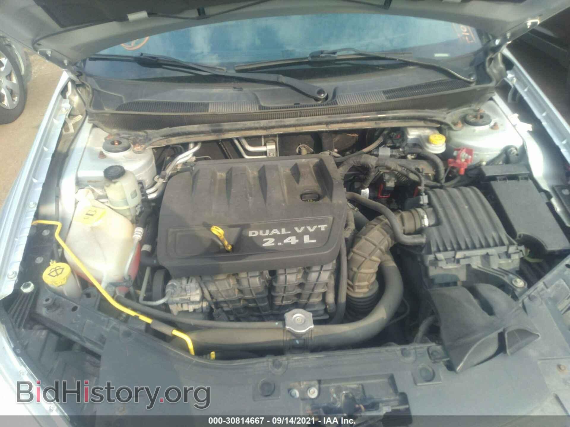 2012 CHRYSLER 200 - VIN: 1C3CCBBB7CN146115 - Фото 10