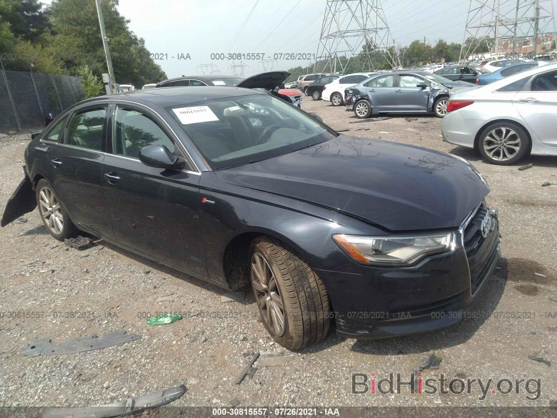 Photo WAUGGAFC7DN138450 - AUDI A6 2013