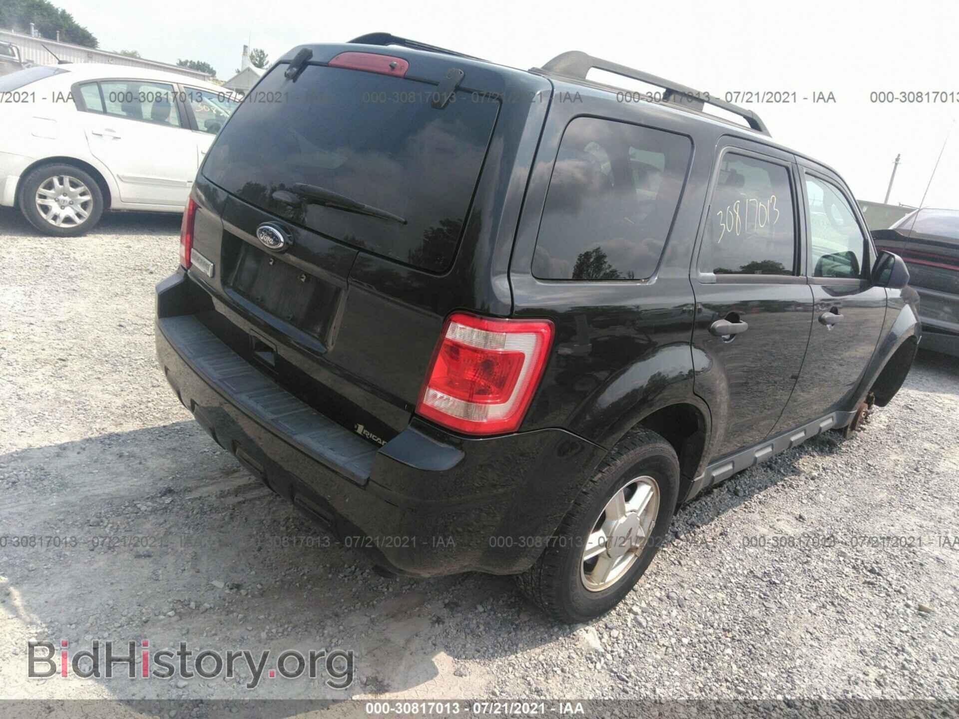 2011 FORD ESCAPE - VIN: 1FMCU0D73BKC49887 - Фото 4