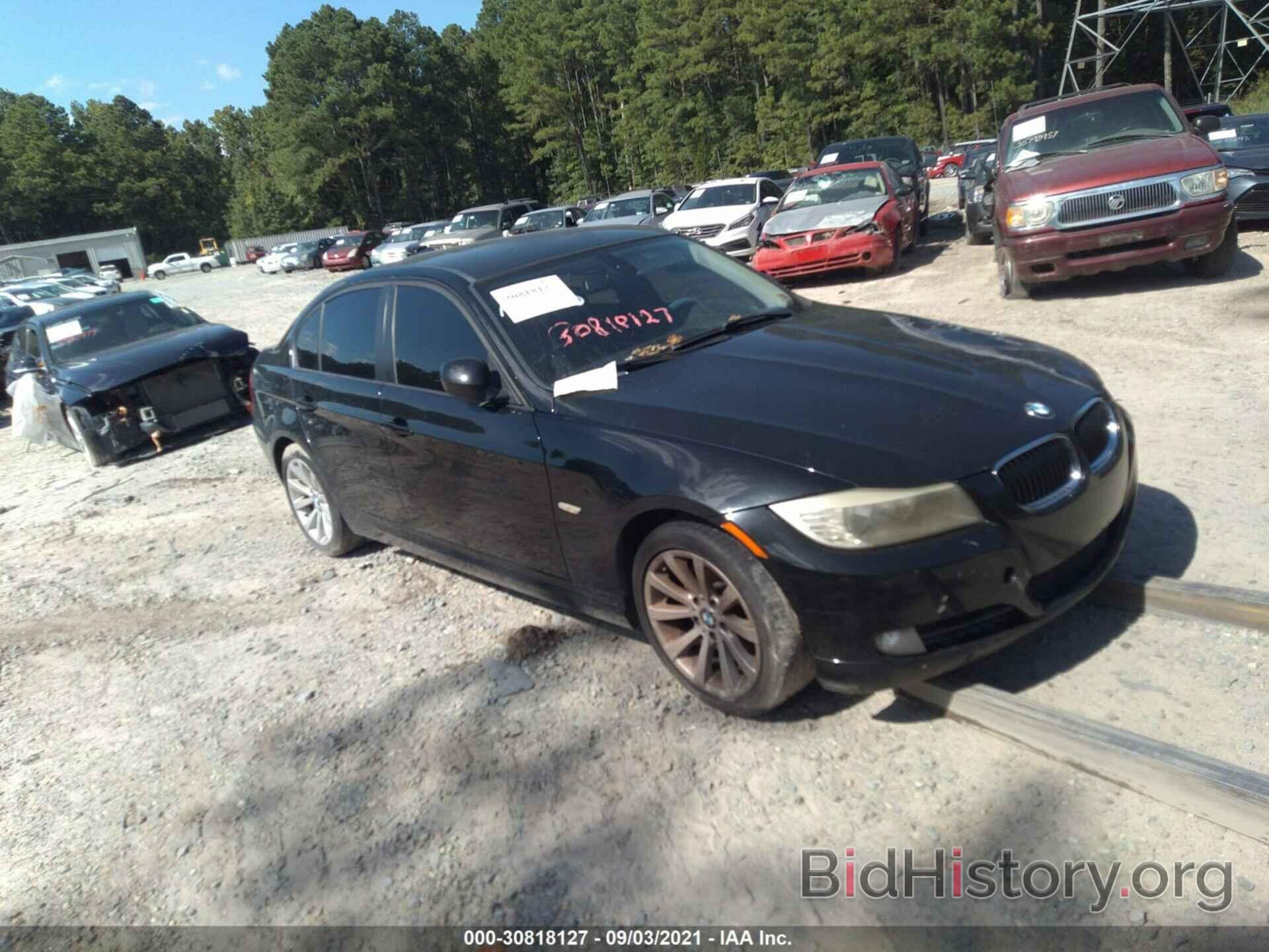 Photo WBAPH7G58BNM56820 - BMW 3 SERIES 2011