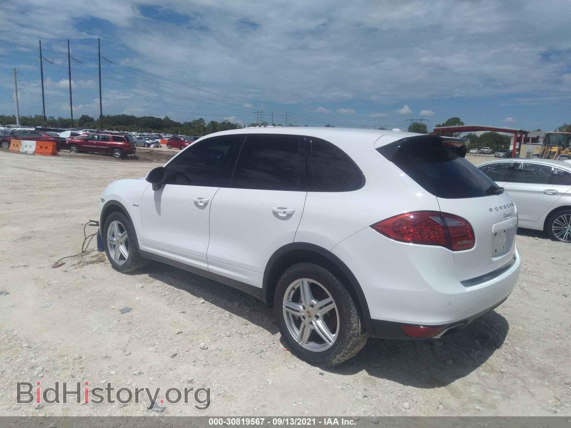 2013 PORSCHE CAYENNE - VIN: WP1AF2A29DLA36805 - Фото 3