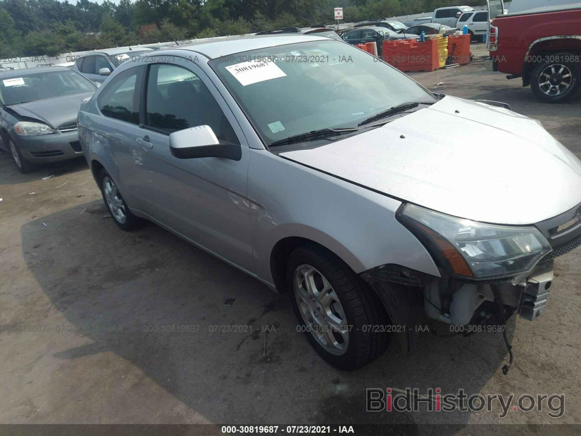 Photo 1FAHP32N09W224748 - FORD FOCUS 2009