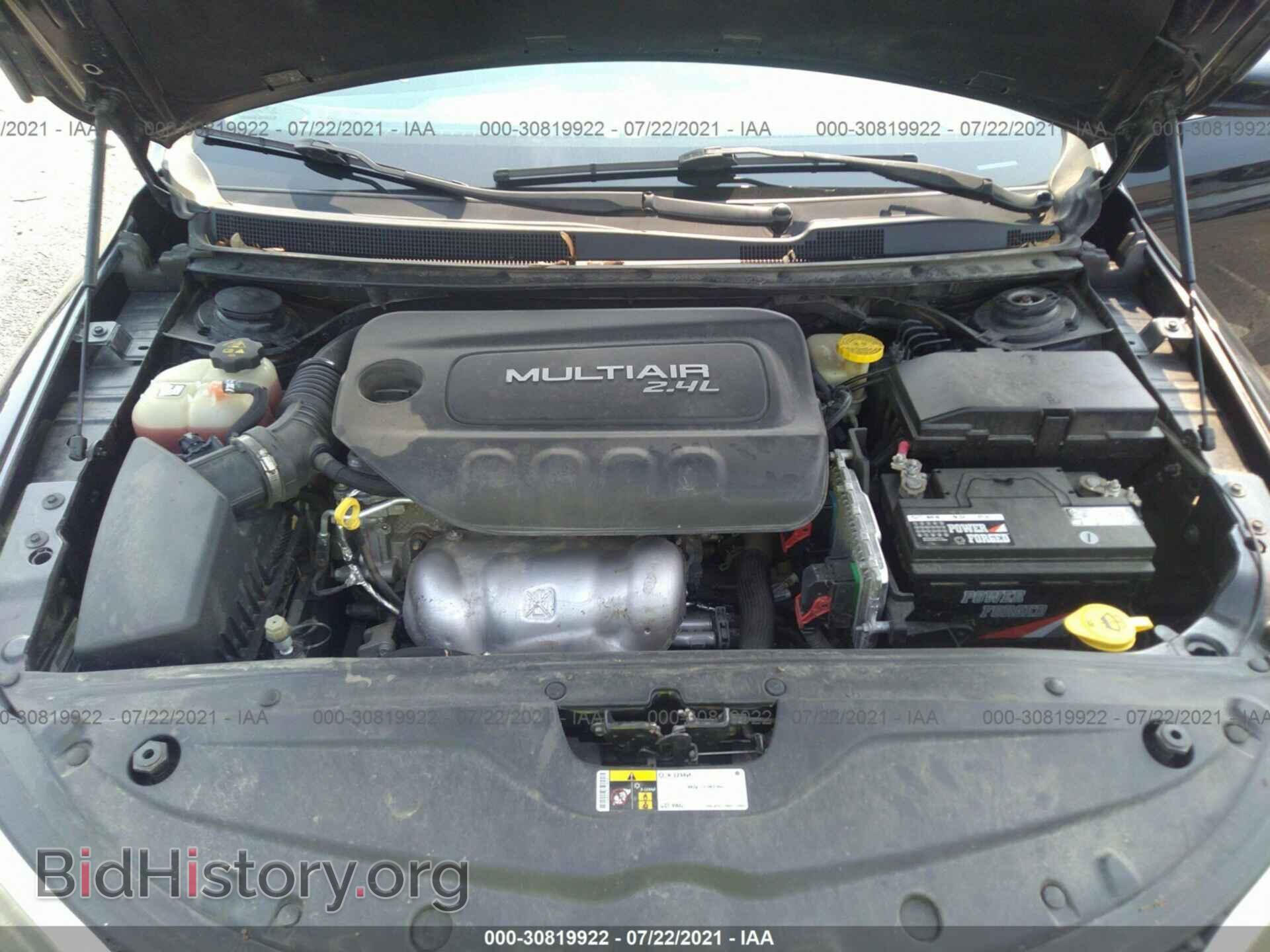 2016 CHRYSLER 200 - VIN: 1C3CCCAB3GN173132 - Photo 10