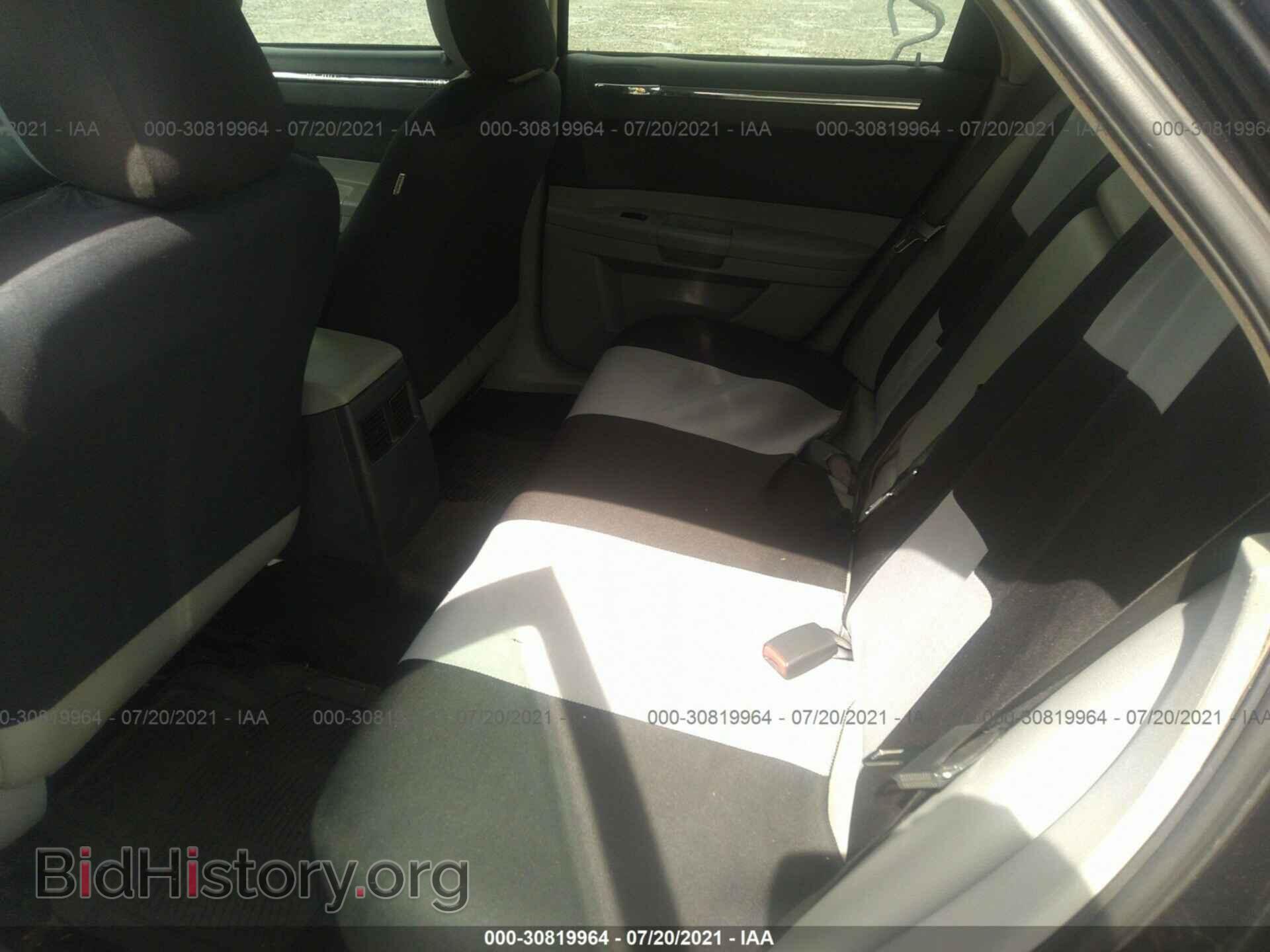 2006 CHRYSLER 300 - VIN: 2C3KA53G46H205972 - Фото 8
