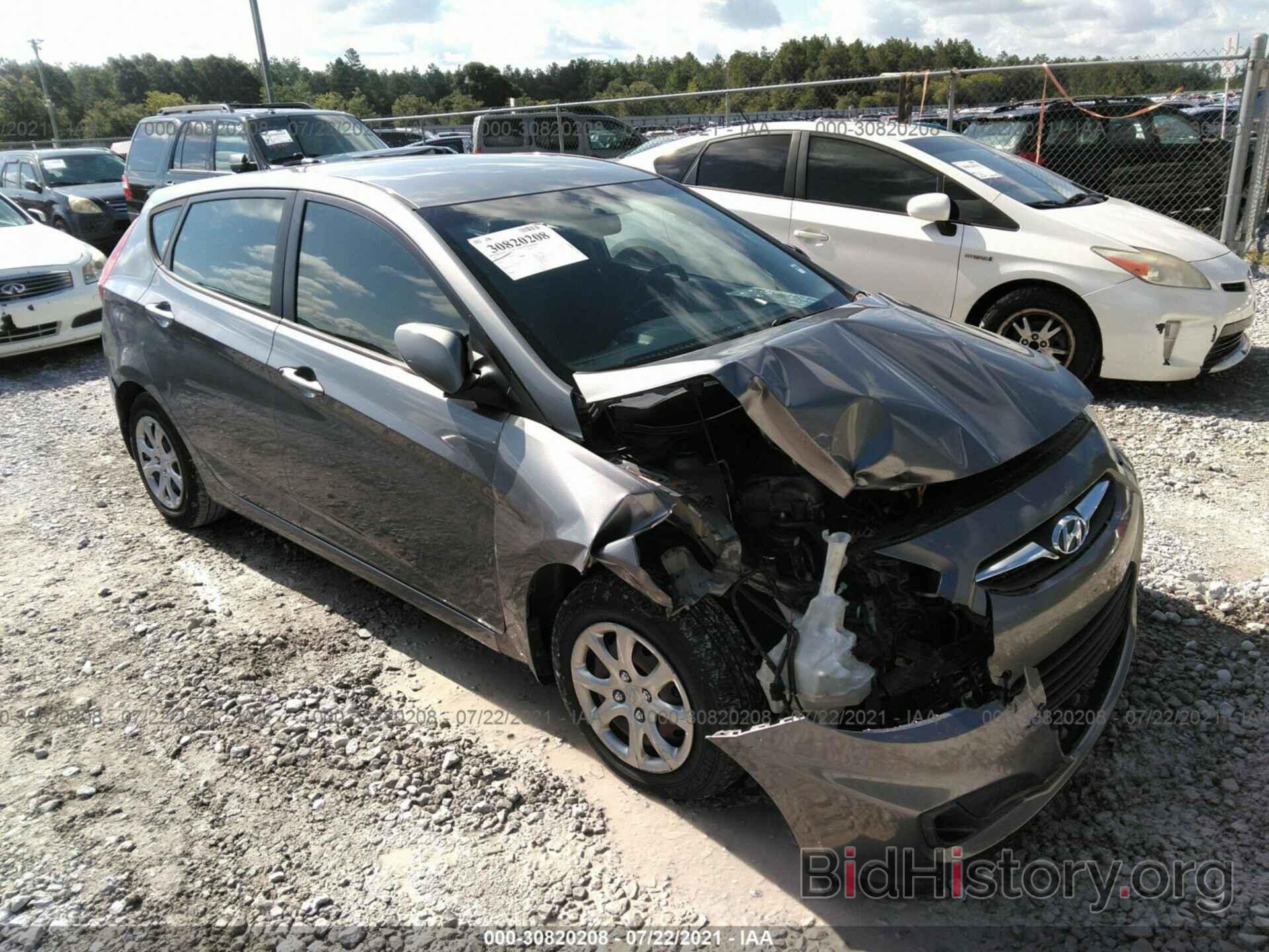 Photo KMHCT5AE4DU125587 - HYUNDAI ACCENT 2013