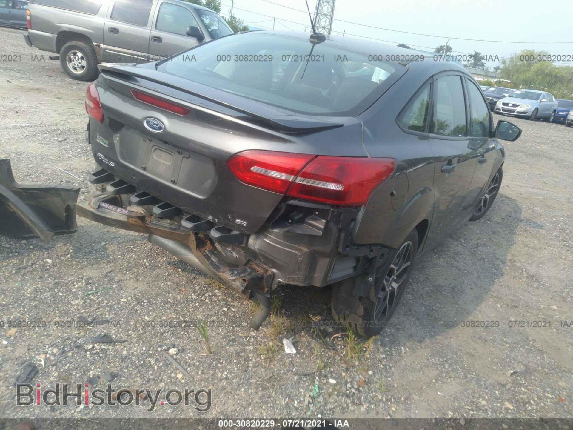 2016 FORD FOCUS - VIN: 1FADP3F2XGL357577 - Photo 4