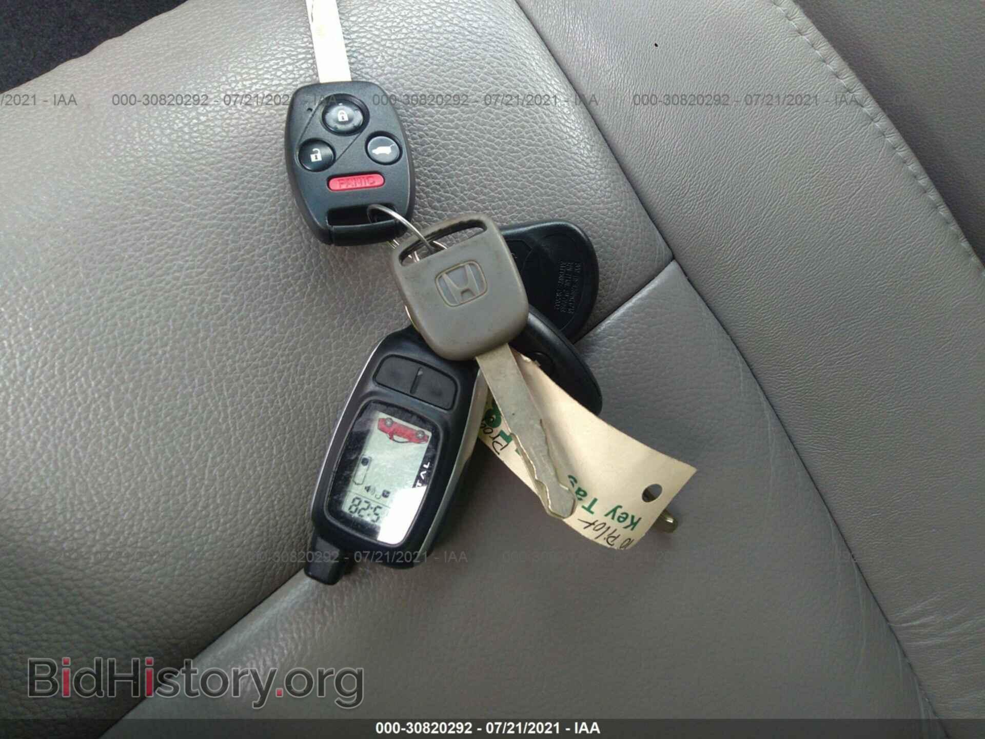 2011 HONDA PILOT - VIN: 5FNYF4H97BB016678 - Фото 11