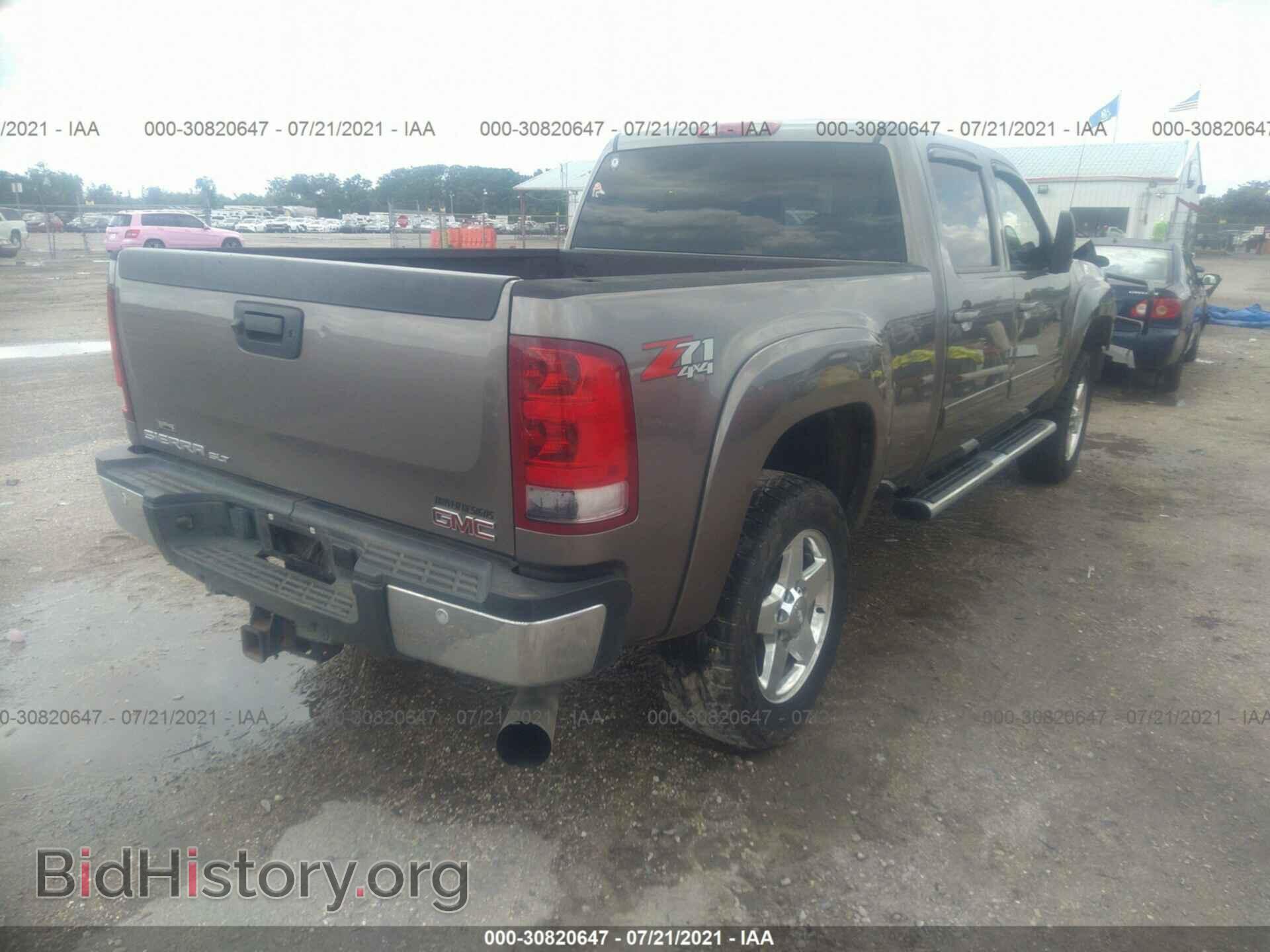 2013 GMC SIERRA 2500HD - VIN: 1GT121E85DF137568 - Фото 4