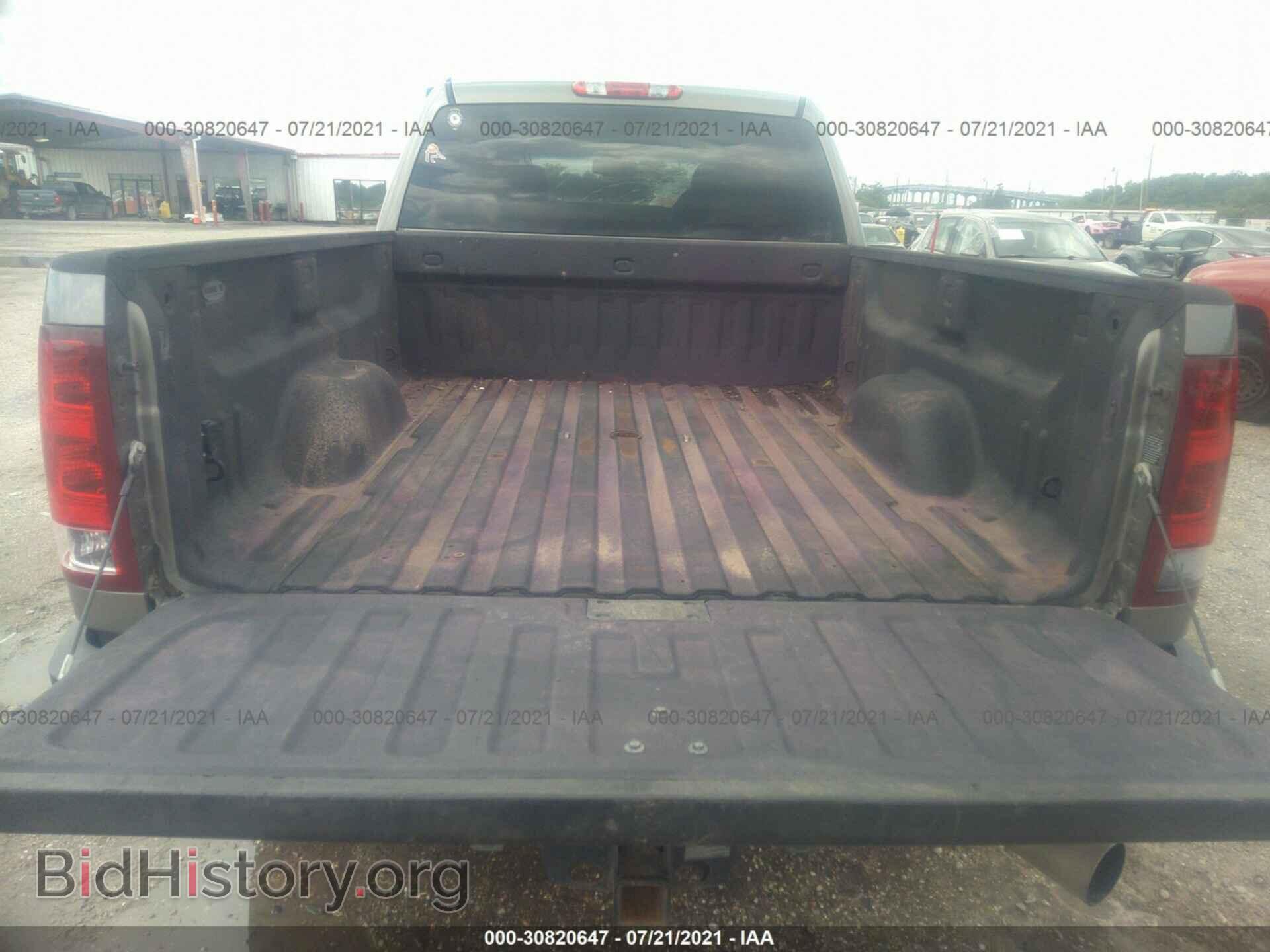 2013 GMC SIERRA 2500HD - VIN: 1GT121E85DF137568 - Фото 8
