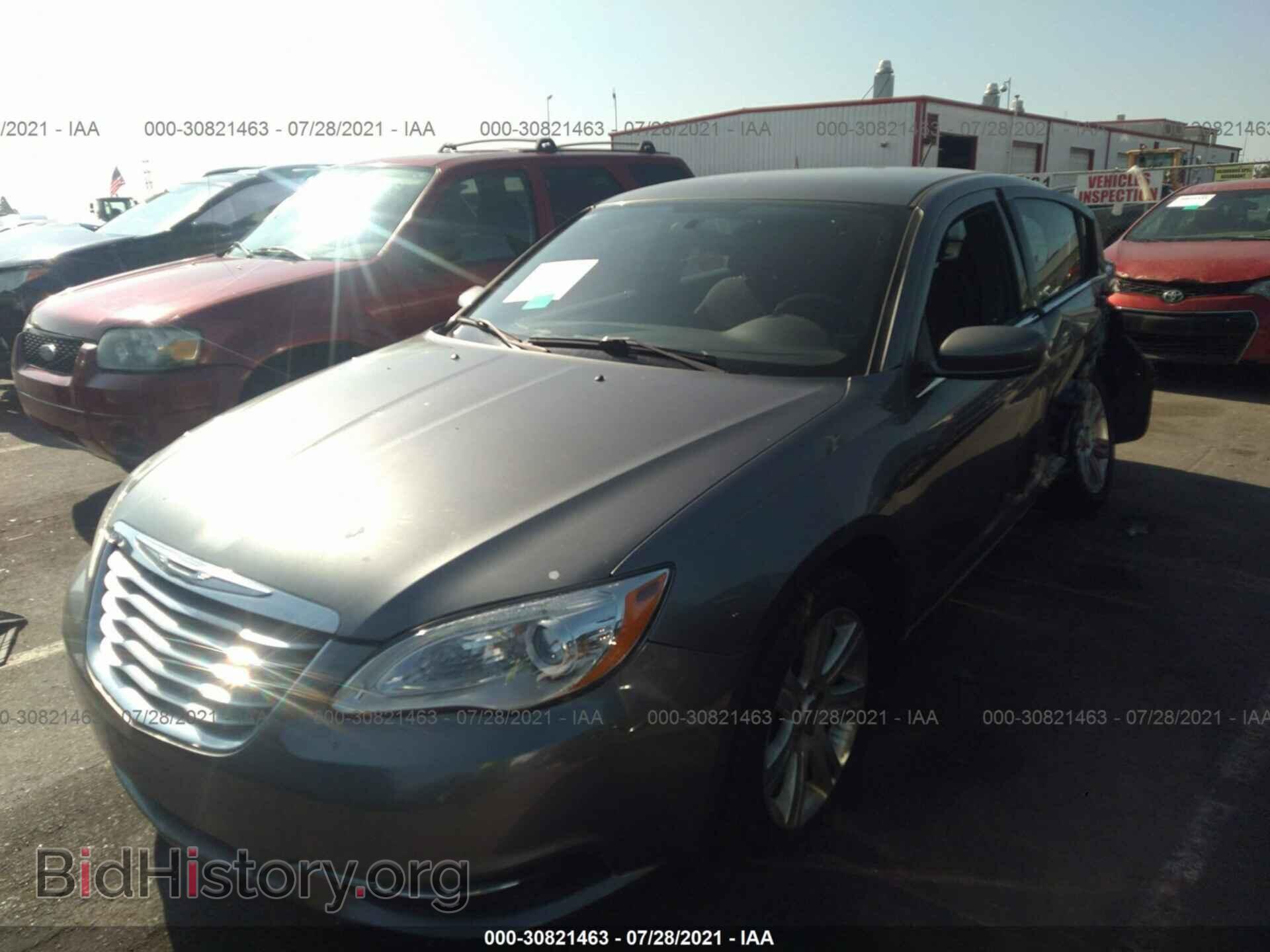 2013 CHRYSLER 200 - VIN: 1C3CCBBBXDN695924 - Фото 2
