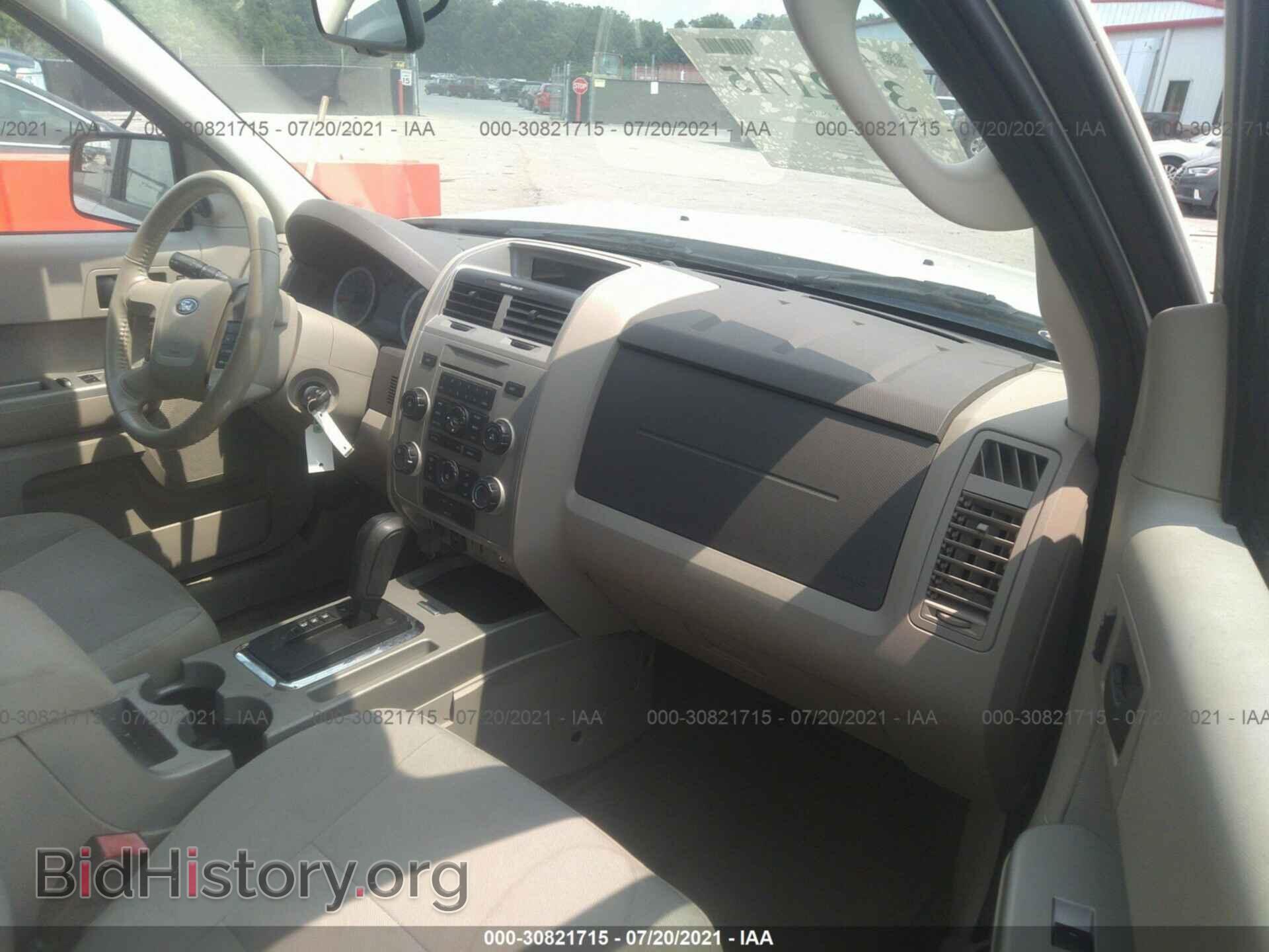 2011 FORD ESCAPE - VIN: 1FMCU0D78BKC51439 - Фото 5