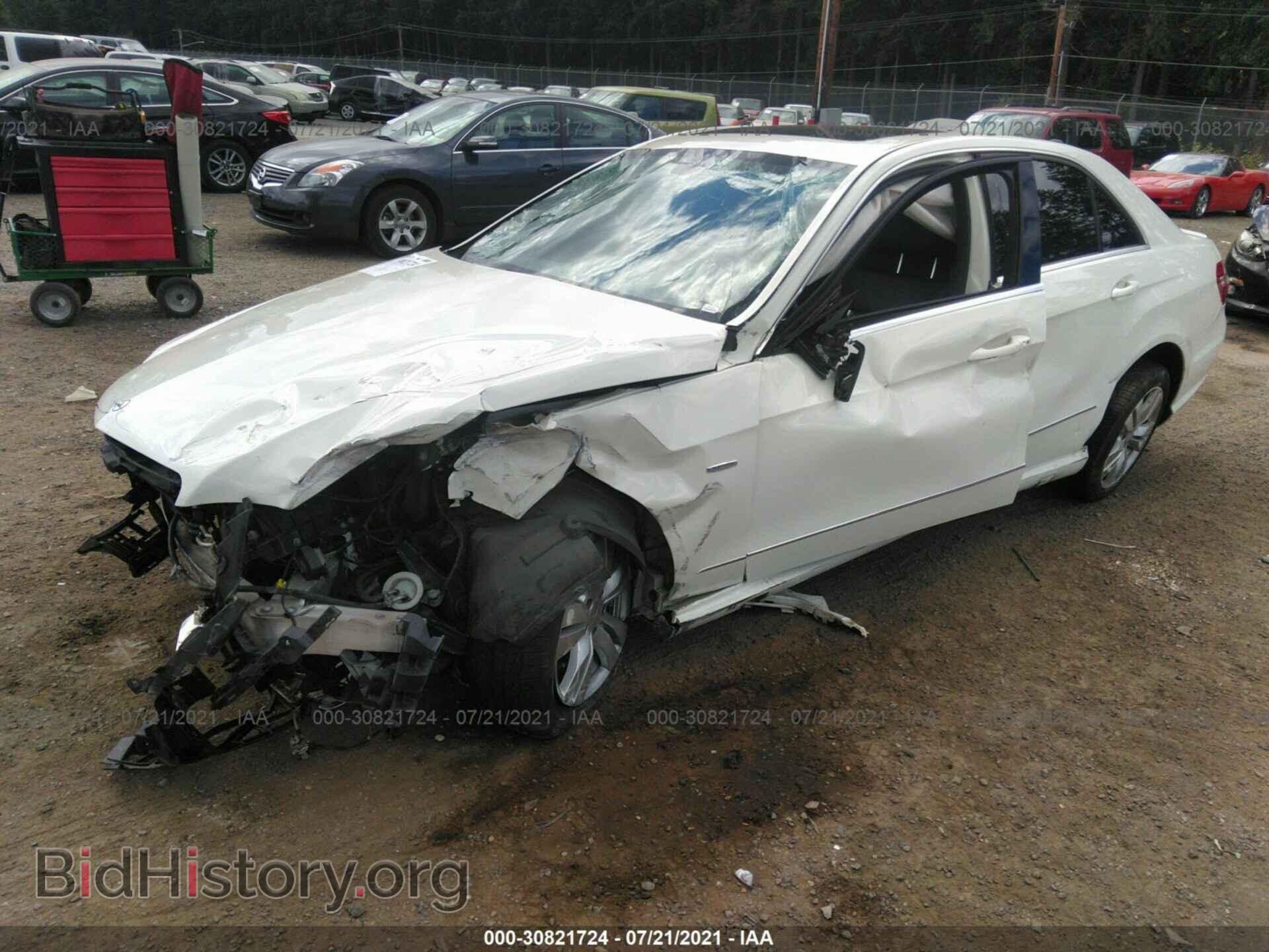 2012 MERCEDES-BENZ E-CLASS - VIN: WDDHF2EB3CA524299 - Фото 2