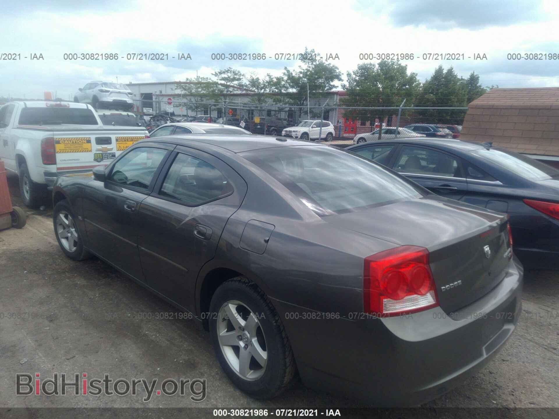 2010 DODGE CHARGER - VIN: 2B3CA3CV0AH264305 - Фото 3