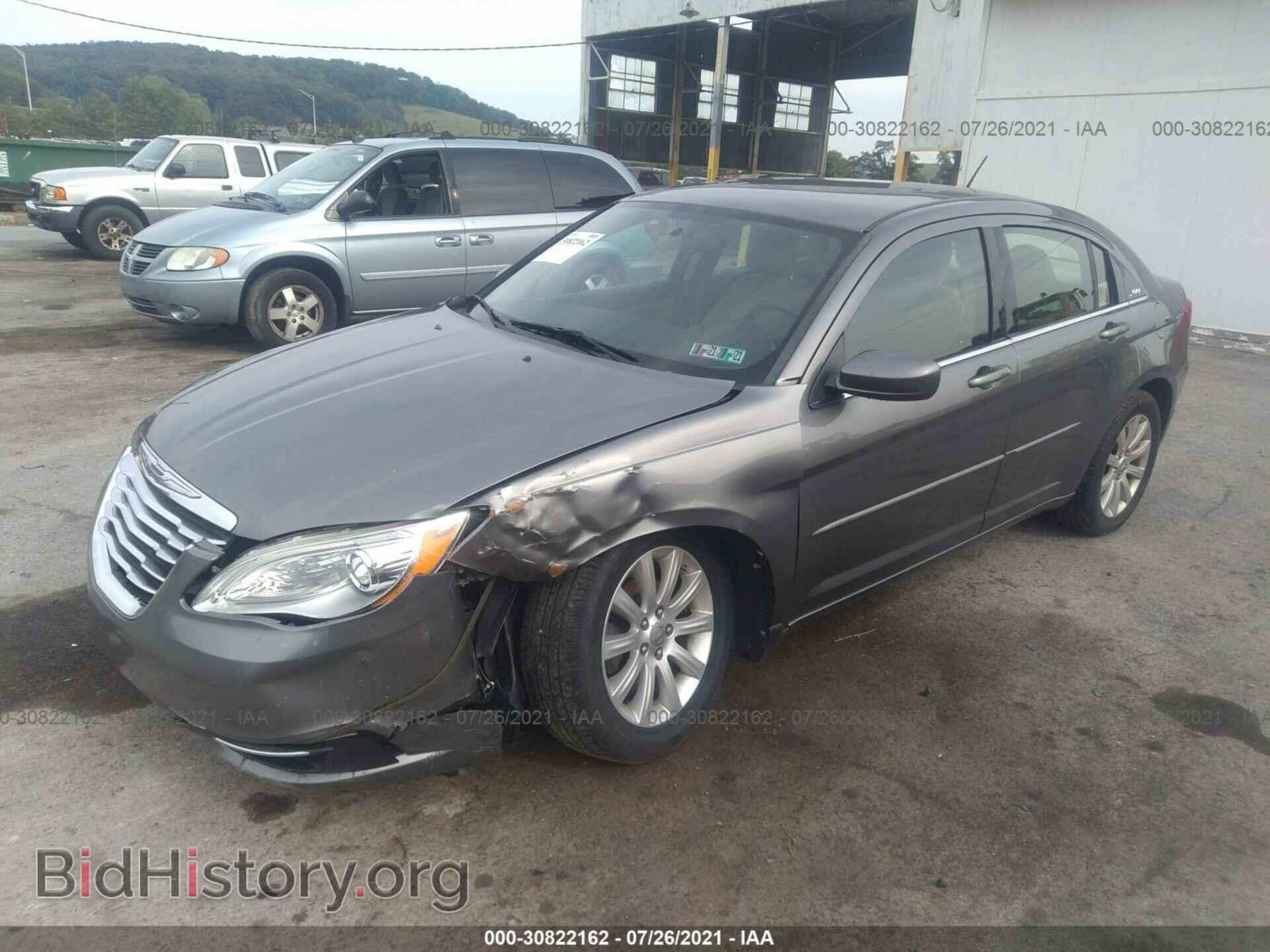 2012 CHRYSLER 200 - VIN: 1C3CCBBB4CN190847 - Photo 2