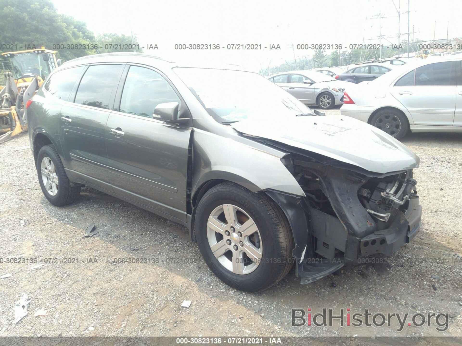 Photo 1GNKVGED7BJ243761 - CHEVROLET TRAVERSE 2011