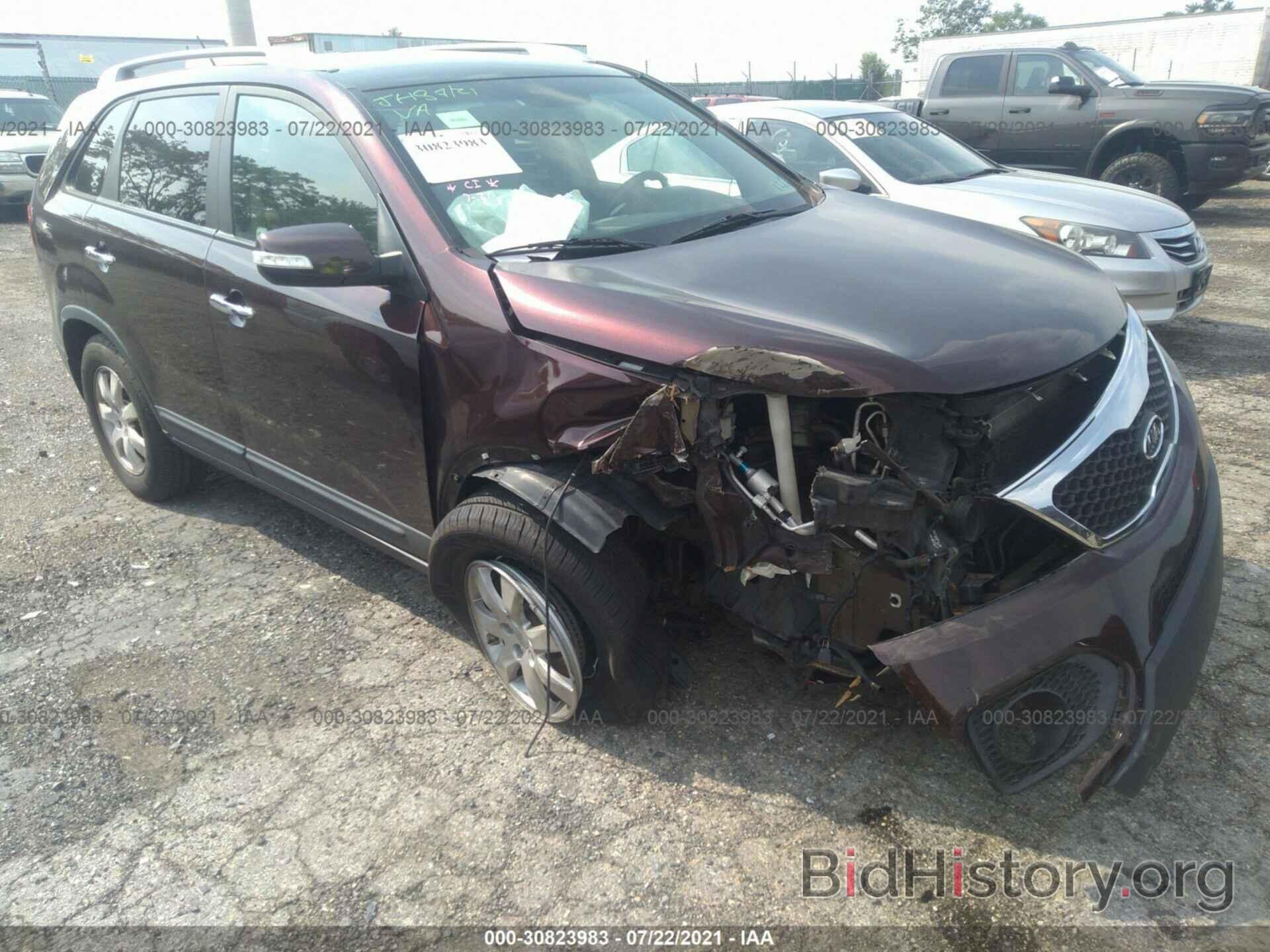 Photo 5XYKT3A19BG052426 - KIA SORENTO 2011