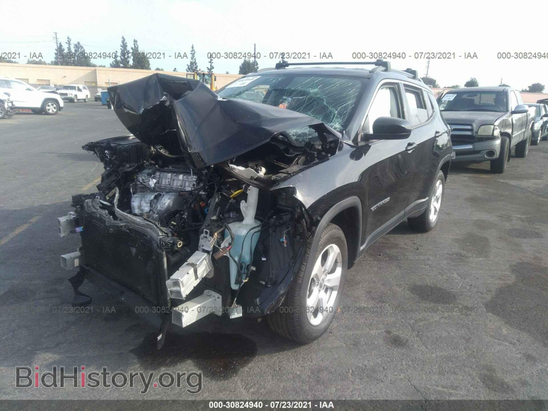 2018 JEEP COMPASS - VIN: 3C4NJCBB3JT233619 - Photo 2