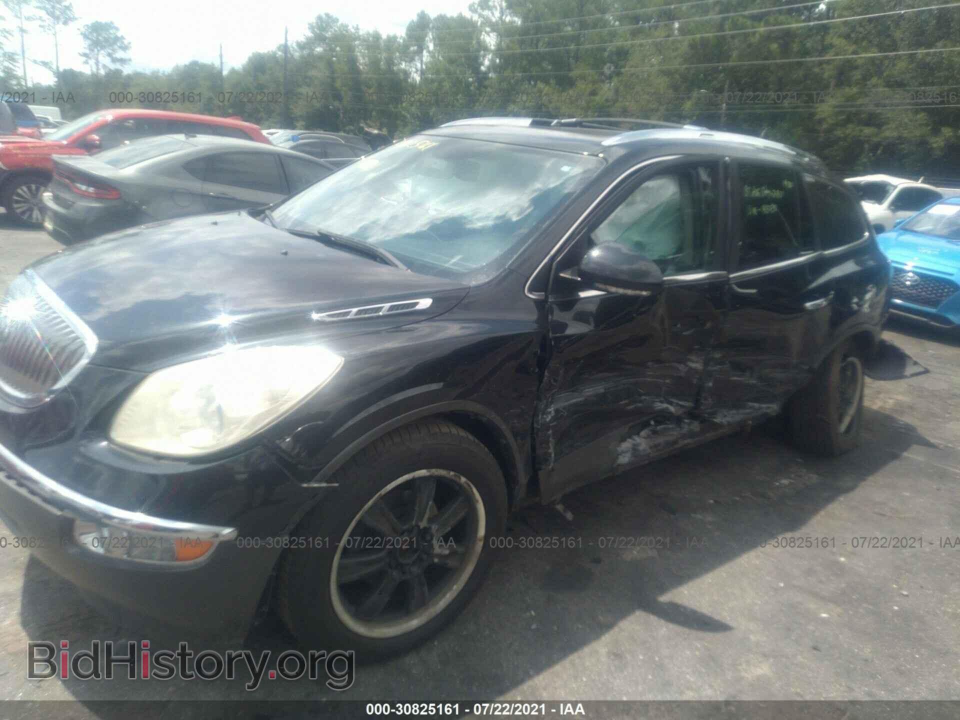 2011 BUICK ENCLAVE - VIN: 5GAKRCEDXBJ415434 - Фото 2