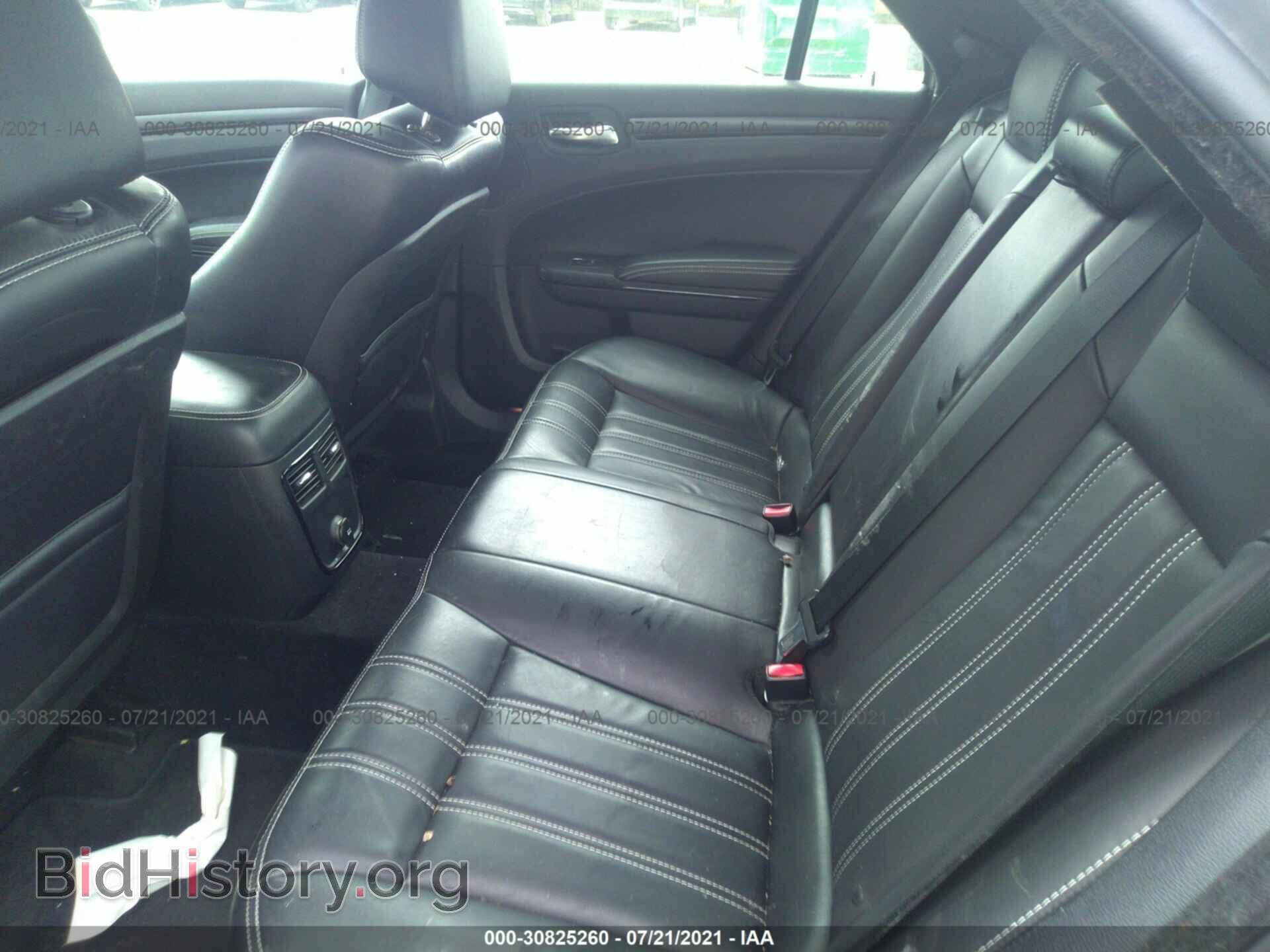 2014 CHRYSLER 300 - VIN: 2C3CCAGG3EH378186 - Фото 8