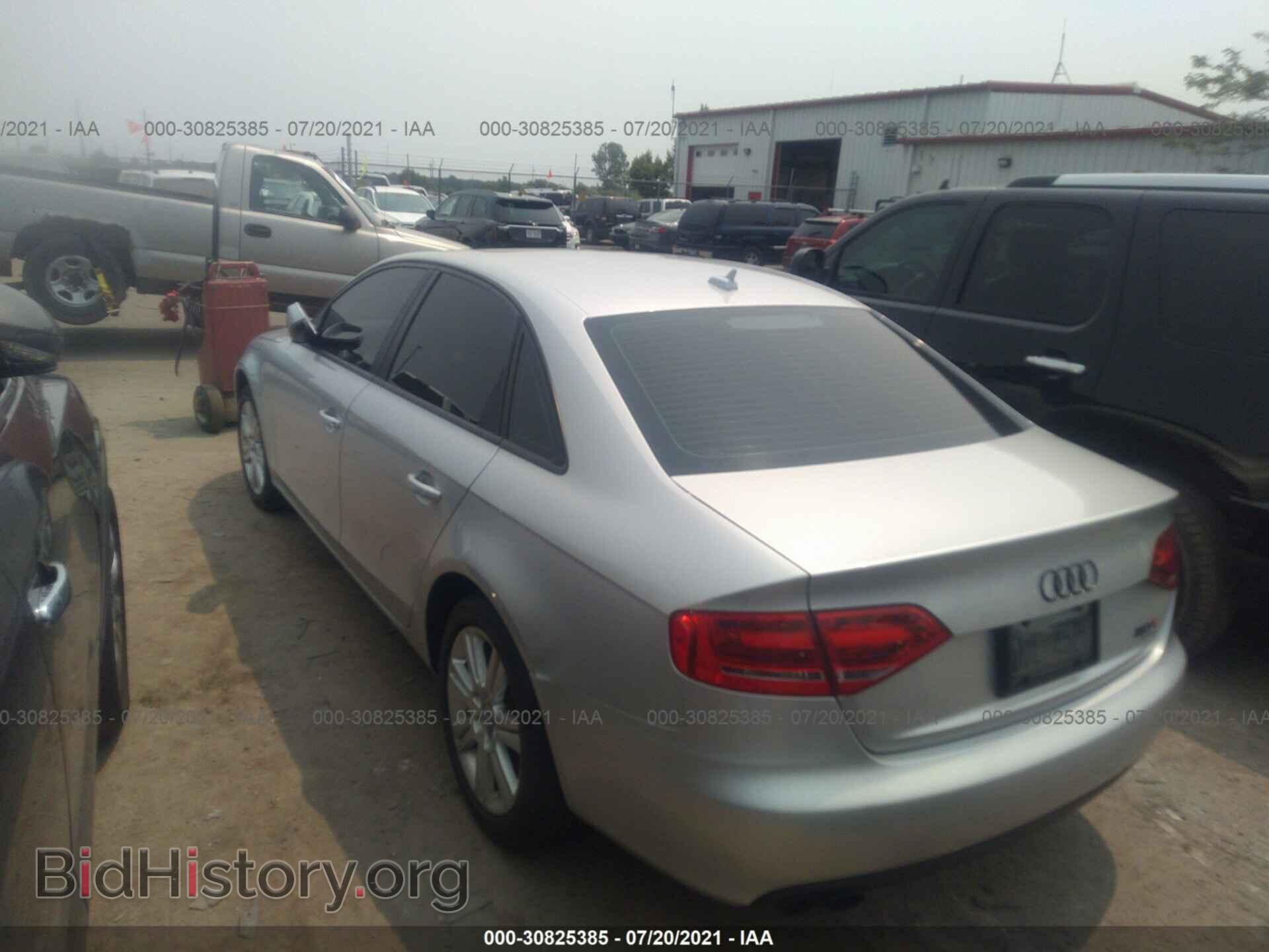 2011 AUDI A4 - VIN: WAUBFAFL4BN056458 - Фото 3
