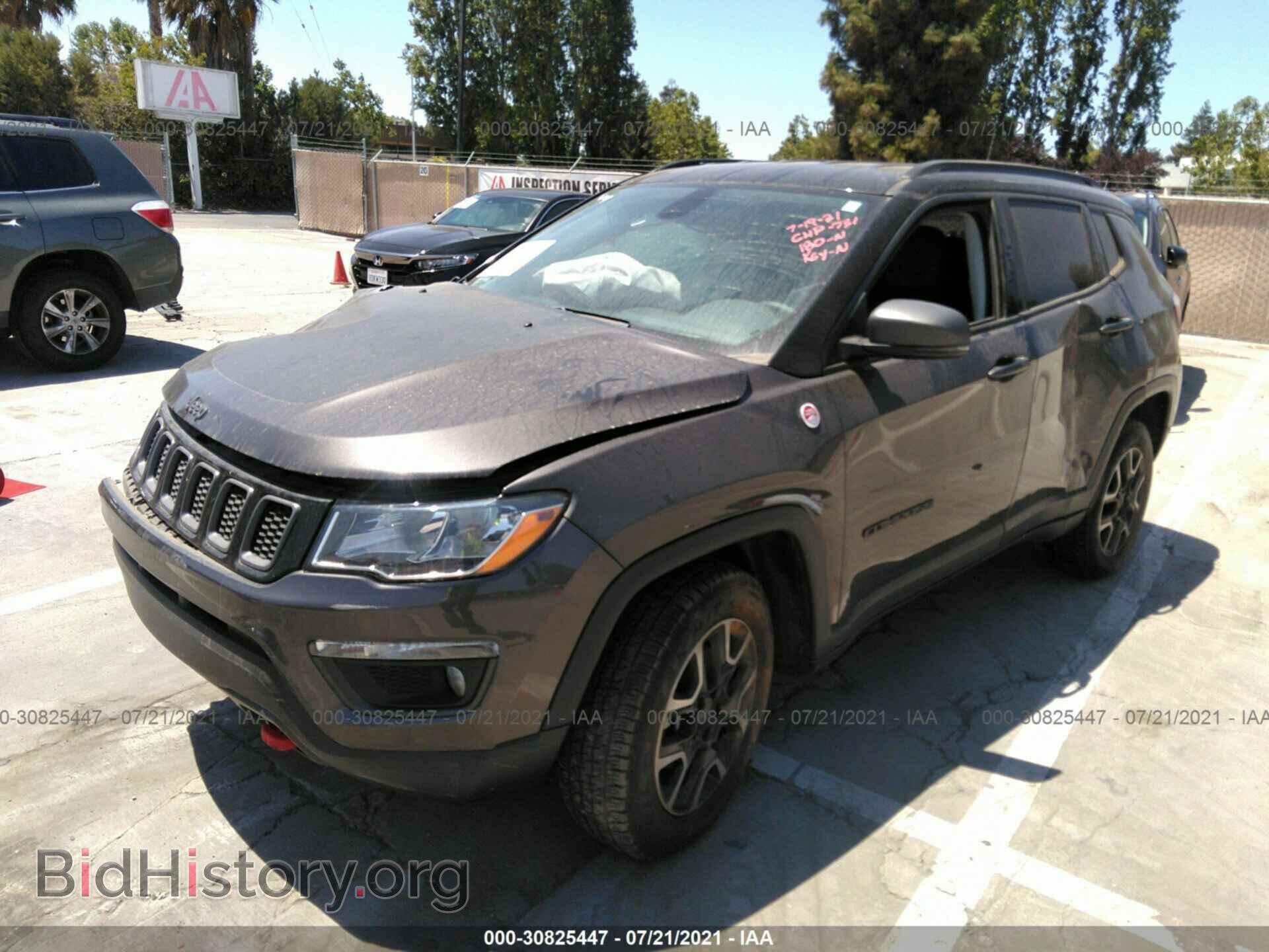 2019 JEEP COMPASS - VIN: 3C4NJDDB4KT772089 - Фото 2