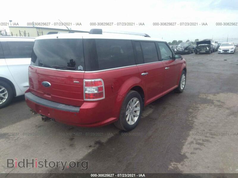 2010 Ford FLEX (VIN 2FMGK5CC2ABA33976) — фото 4 из 11