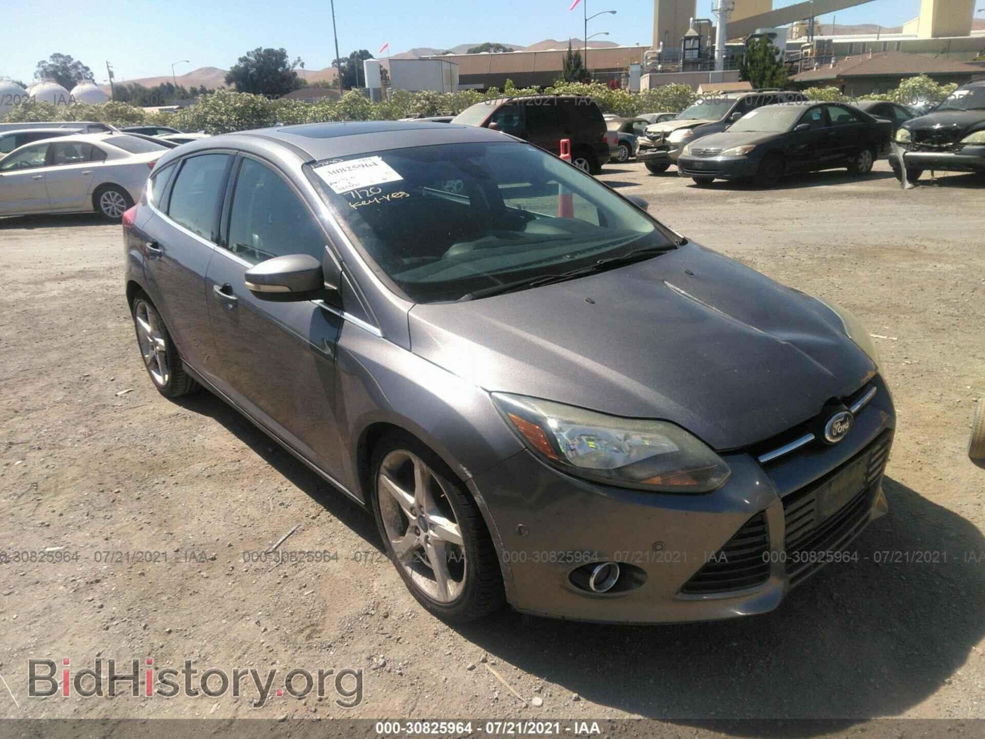 Photo 1FAHP3N2XCL175052 - FORD FOCUS 2012
