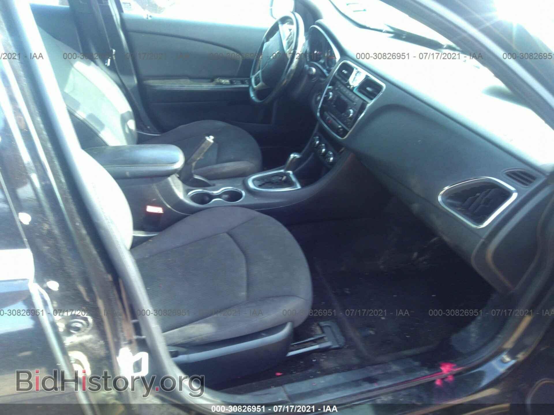 2012 CHRYSLER 200 - VIN: 1C3CCBBB2CN195500 - Фото 5
