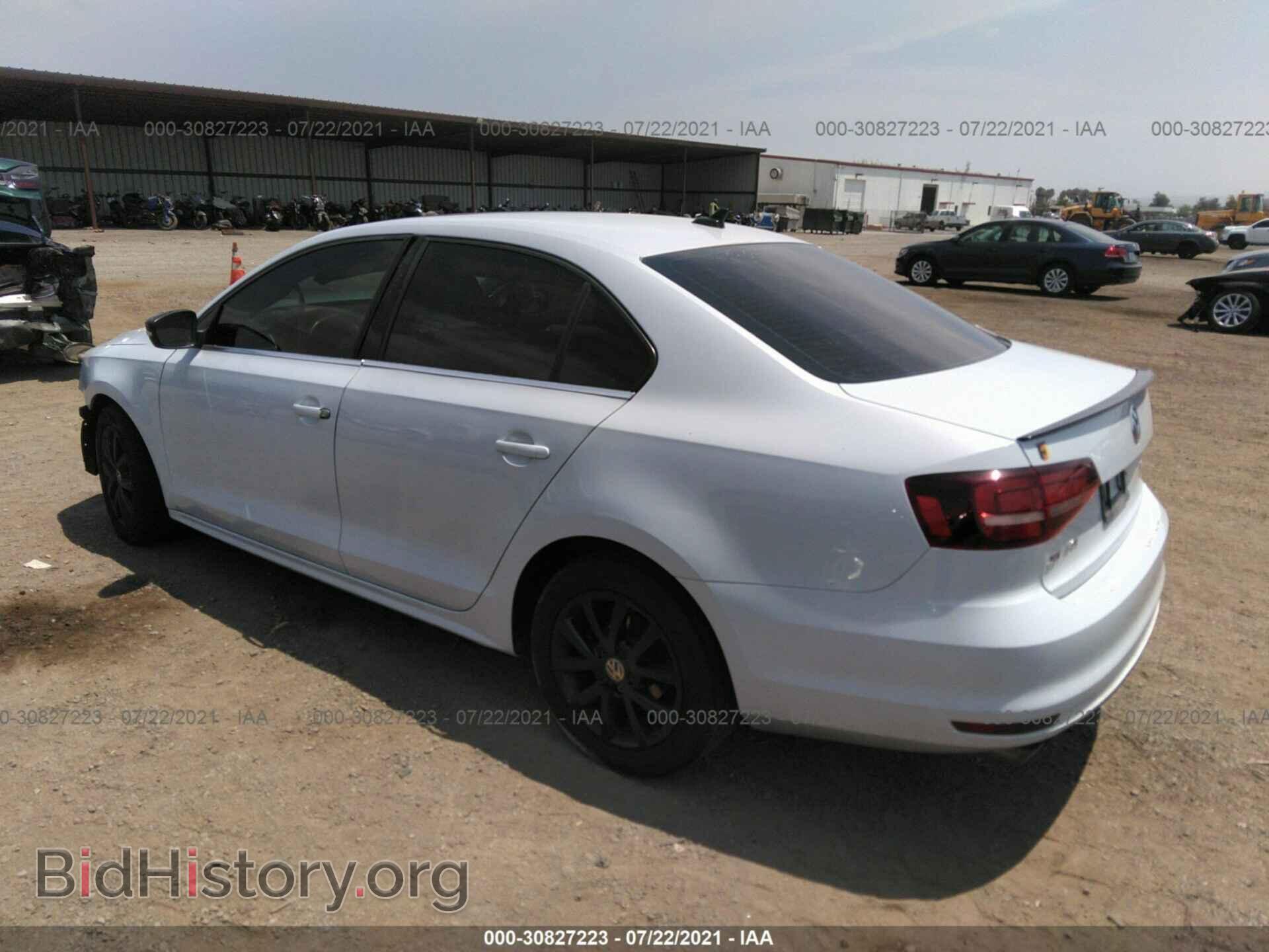 2017 VOLKSWAGEN JETTA - VIN: 3VWDB7AJ1HM311955 - Фото 3