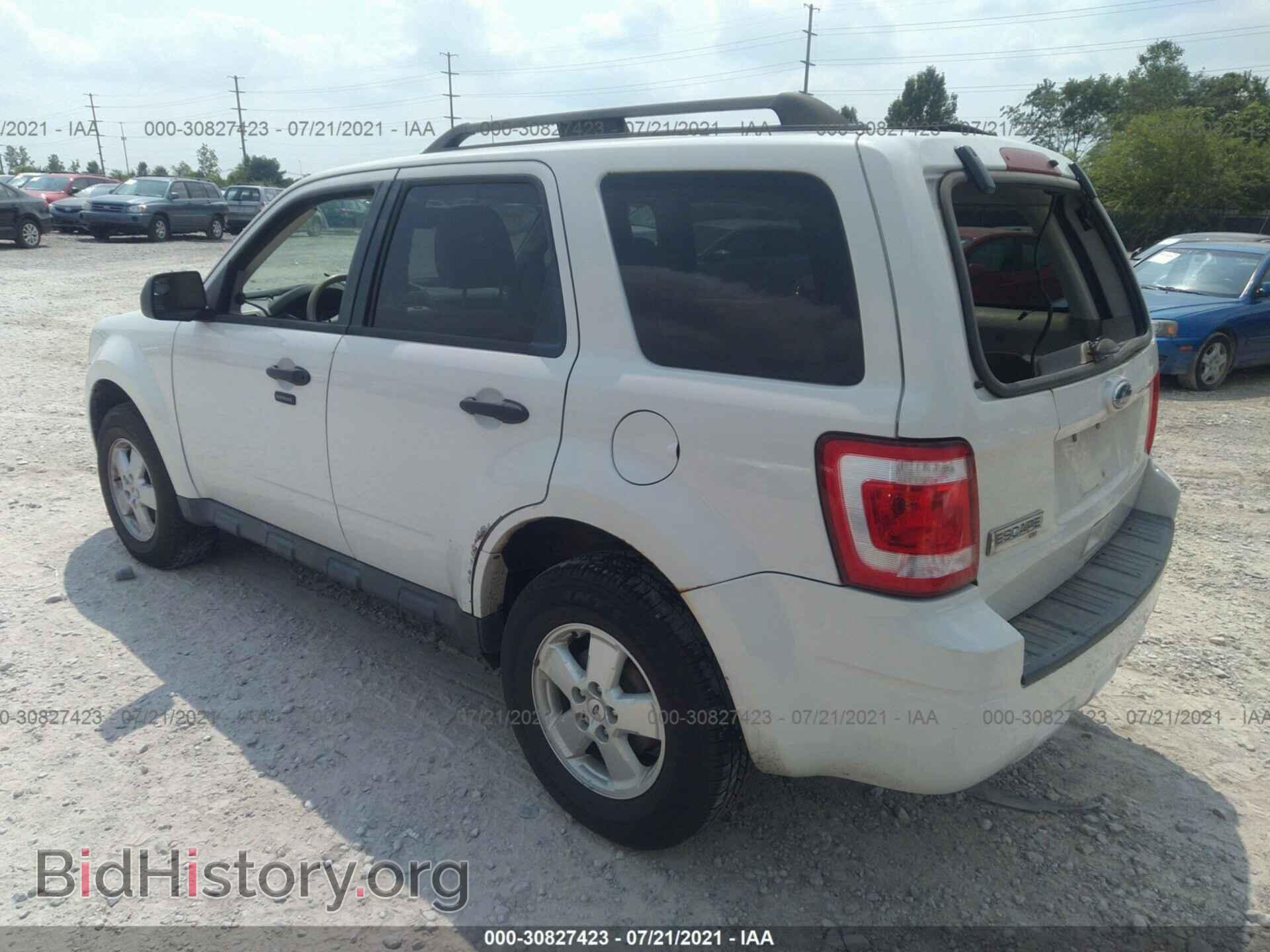 2011 FORD ESCAPE - VIN: 1FMCU9D73BKA48477 - Photo 3
