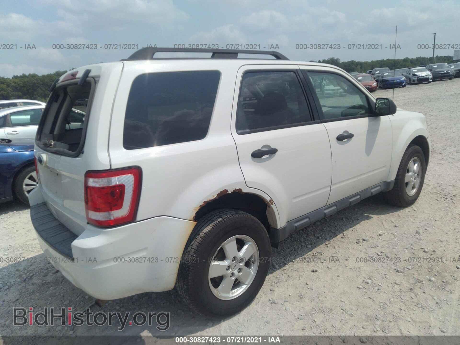 2011 FORD ESCAPE - VIN: 1FMCU9D73BKA48477 - Photo 4