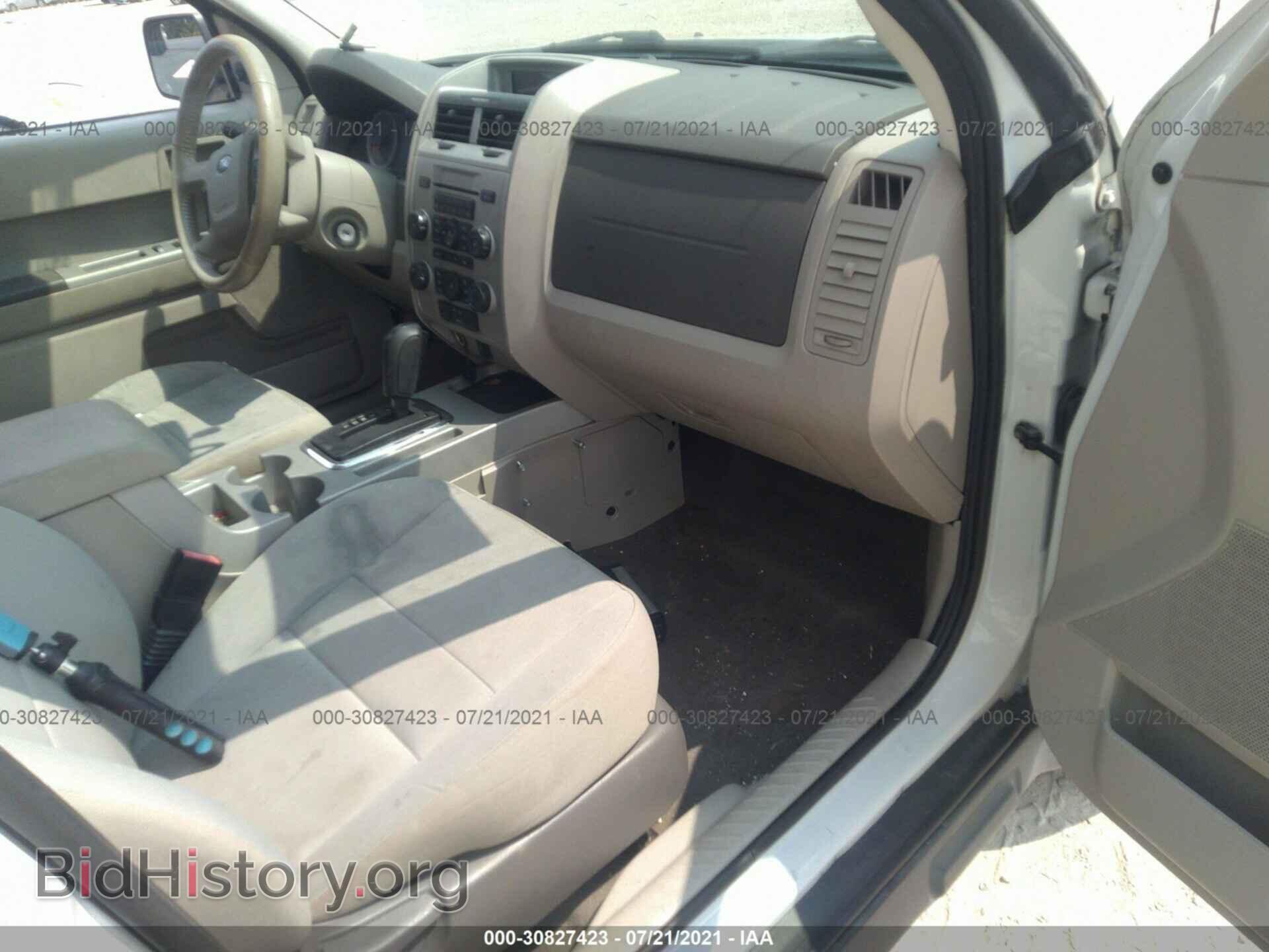 2011 FORD ESCAPE - VIN: 1FMCU9D73BKA48477 - Photo 5