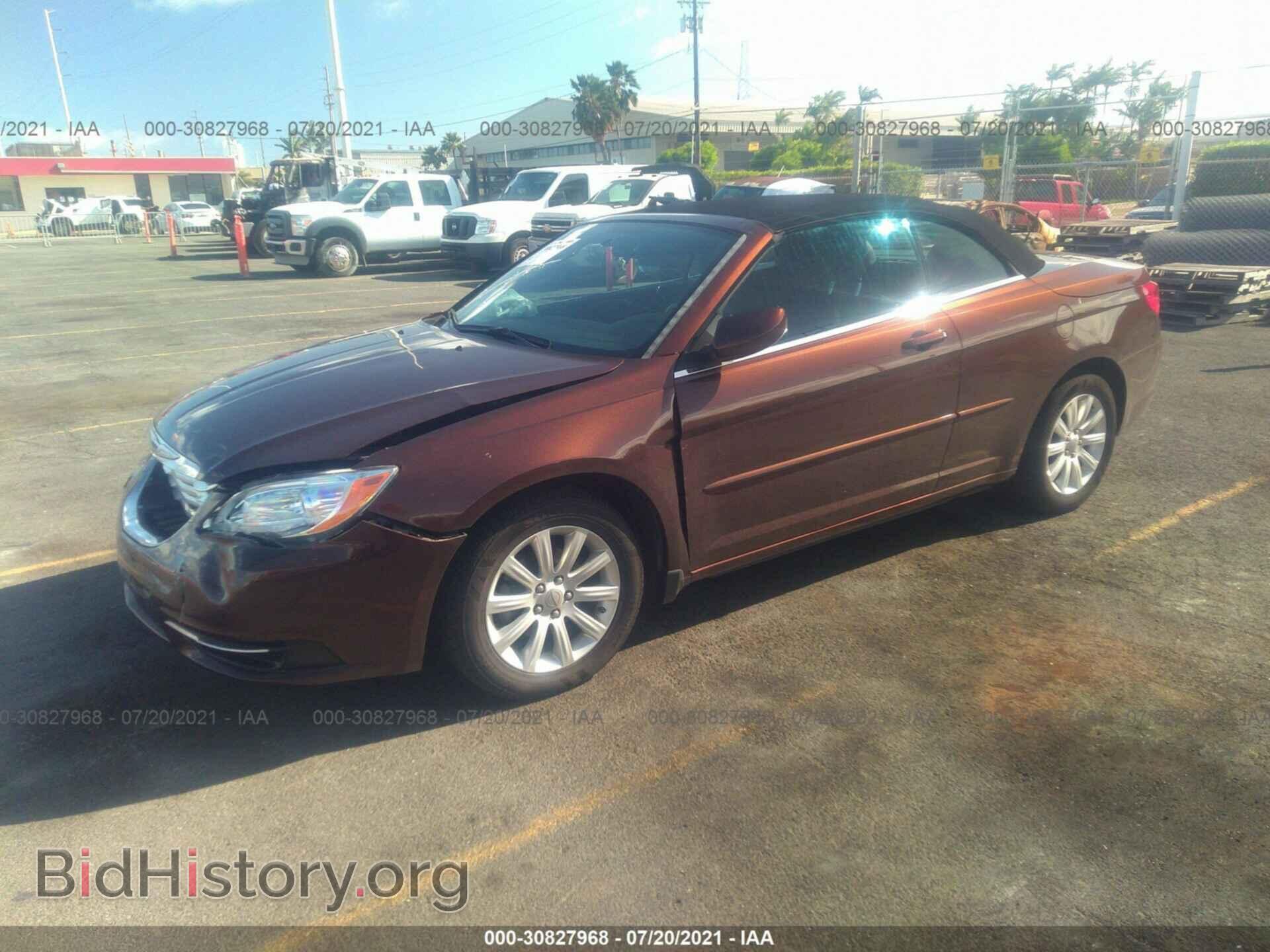 2013 CHRYSLER 200 - VIN: 1C3BCBEG7DN666092 - Photo 2