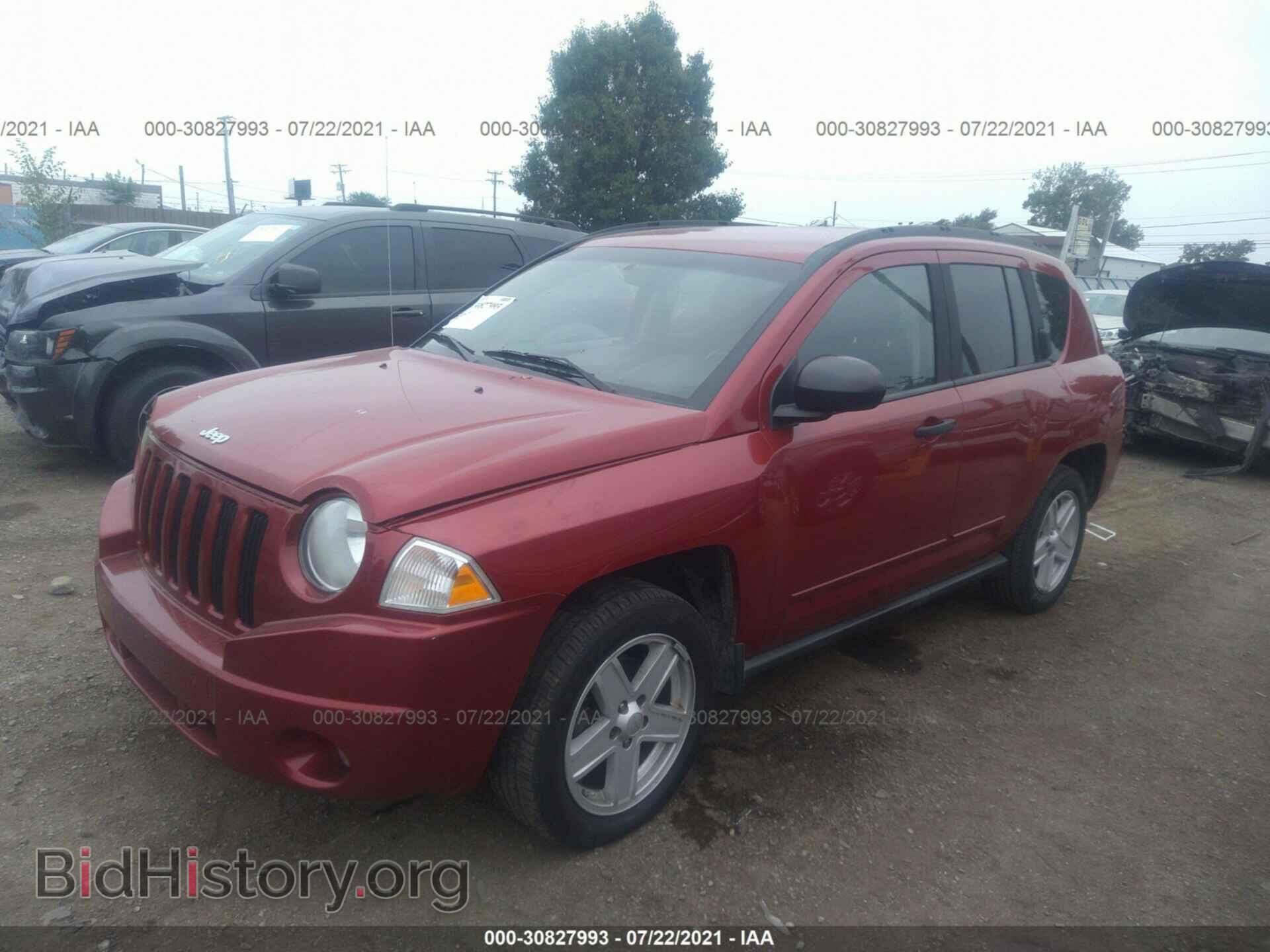 2010 JEEP COMPASS - VIN: 1J4NT1FB8AD654969 - Фото 2