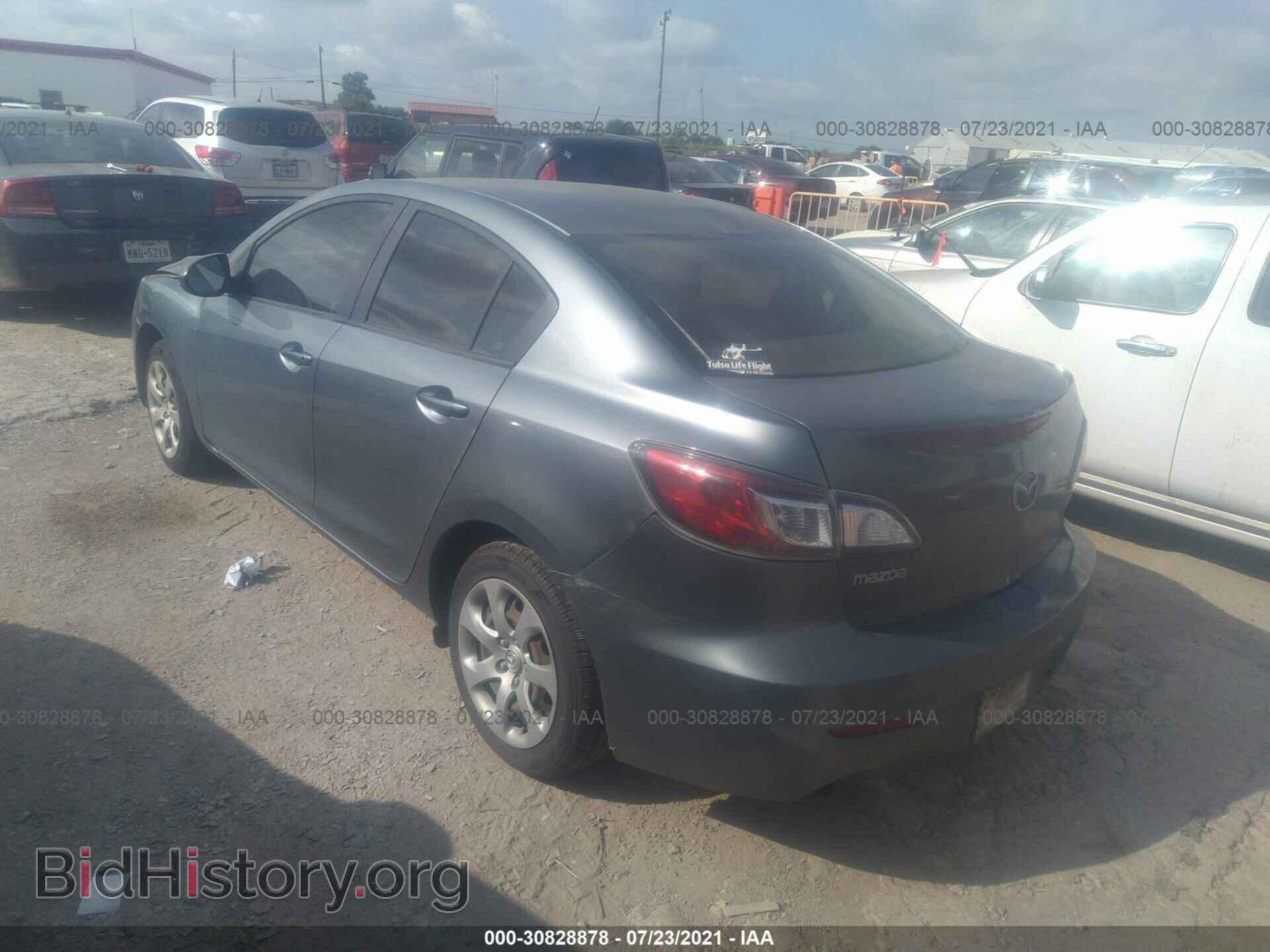 2013 MAZDA MAZDA3 - VIN: JM1BL1UP0D1800519 - Фото 3