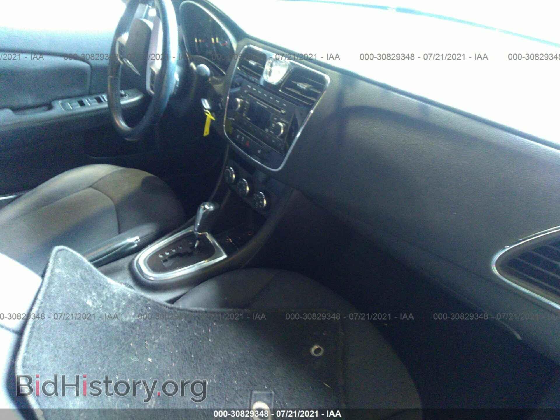 2013 CHRYSLER 200 - VIN: 1C3CCBBB8DN621112 - Фото 5