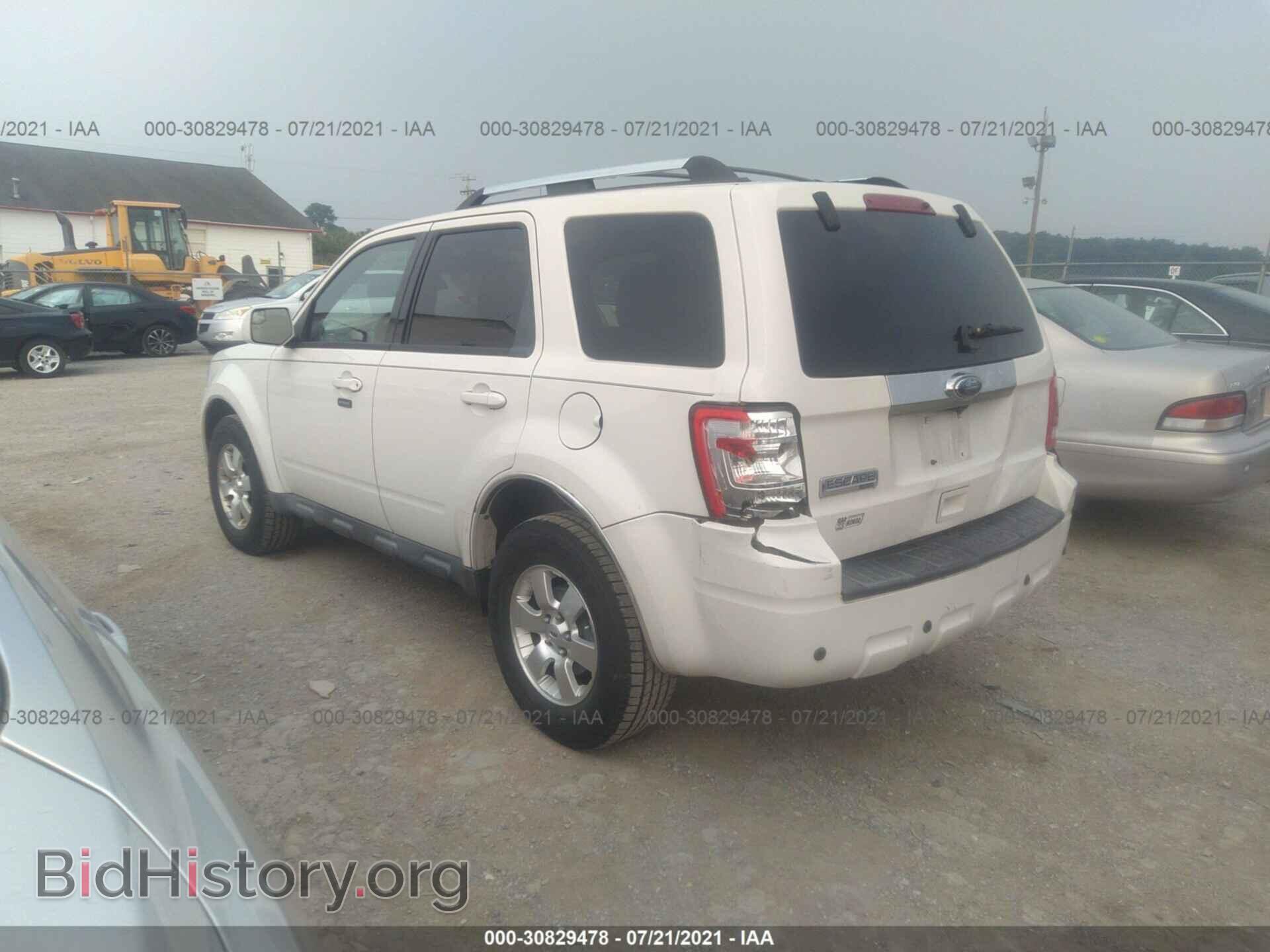 2011 FORD ESCAPE - VIN: 1FMCU9E70BKA52162 - Фото 3