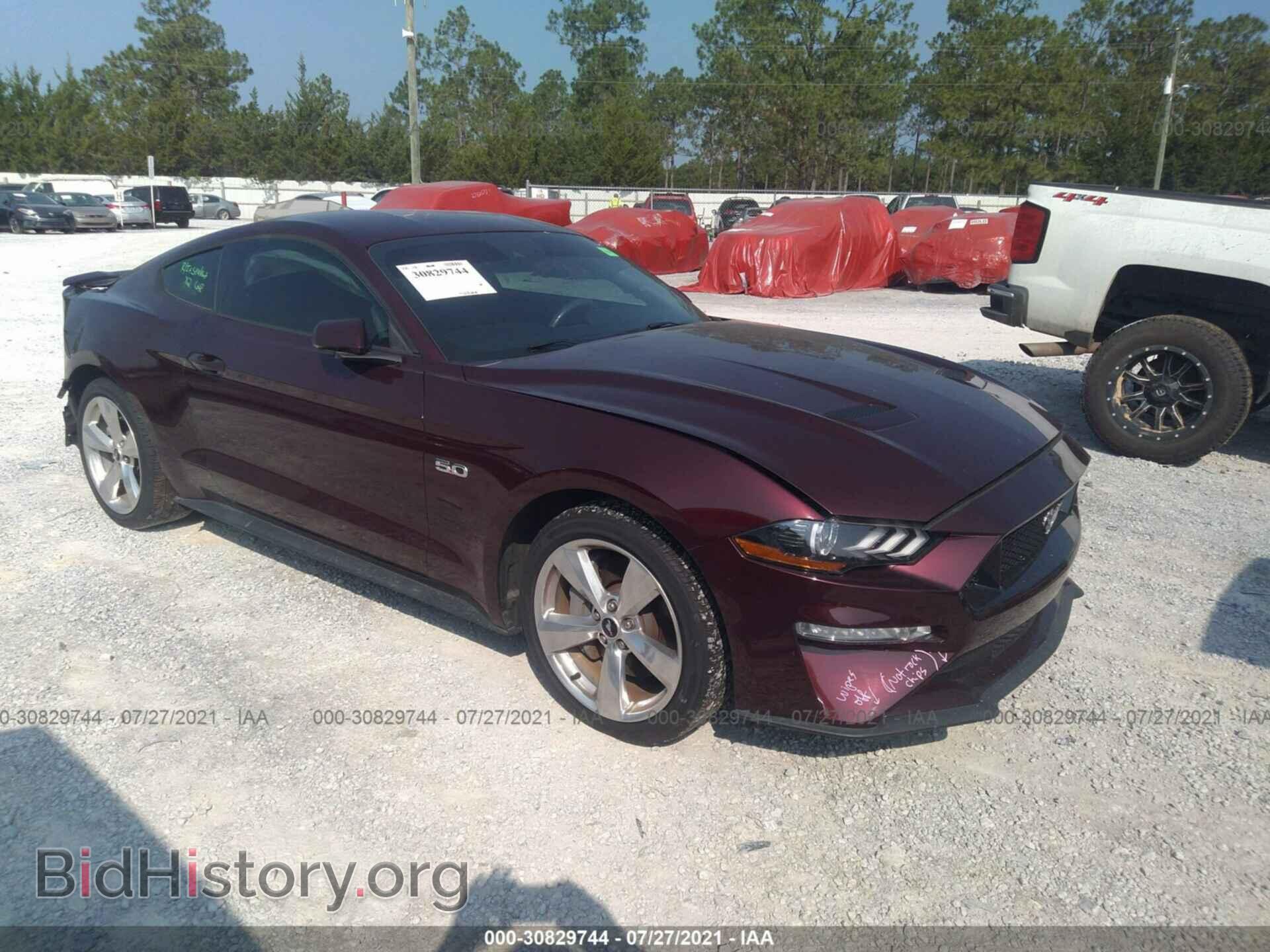 Photo 1FA6P8CF1J5118587 - FORD MUSTANG 2018