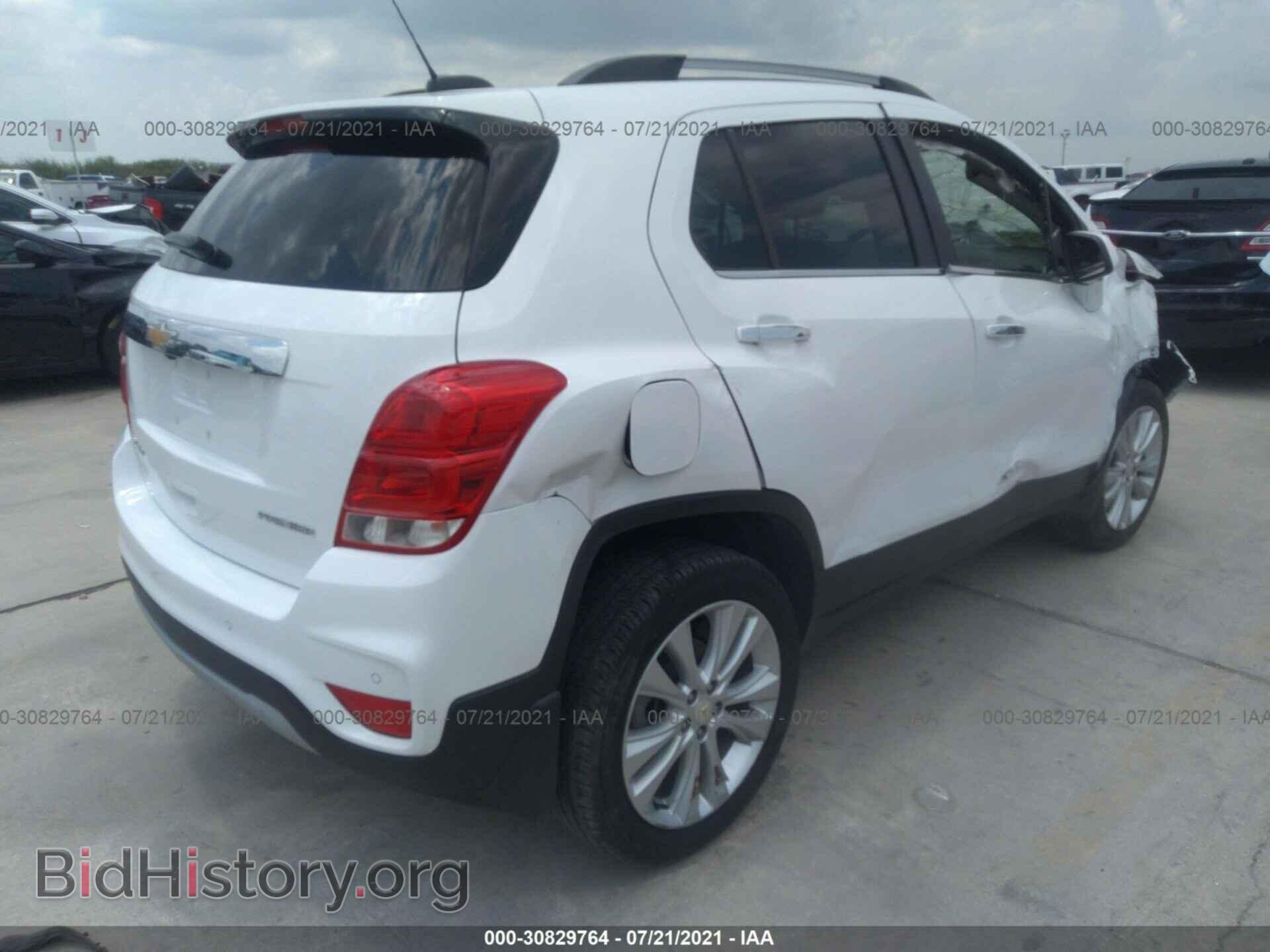 2020 CHEVROLET TRAX - VIN: 3GNCJRSB4LL215814 - Photo 4
