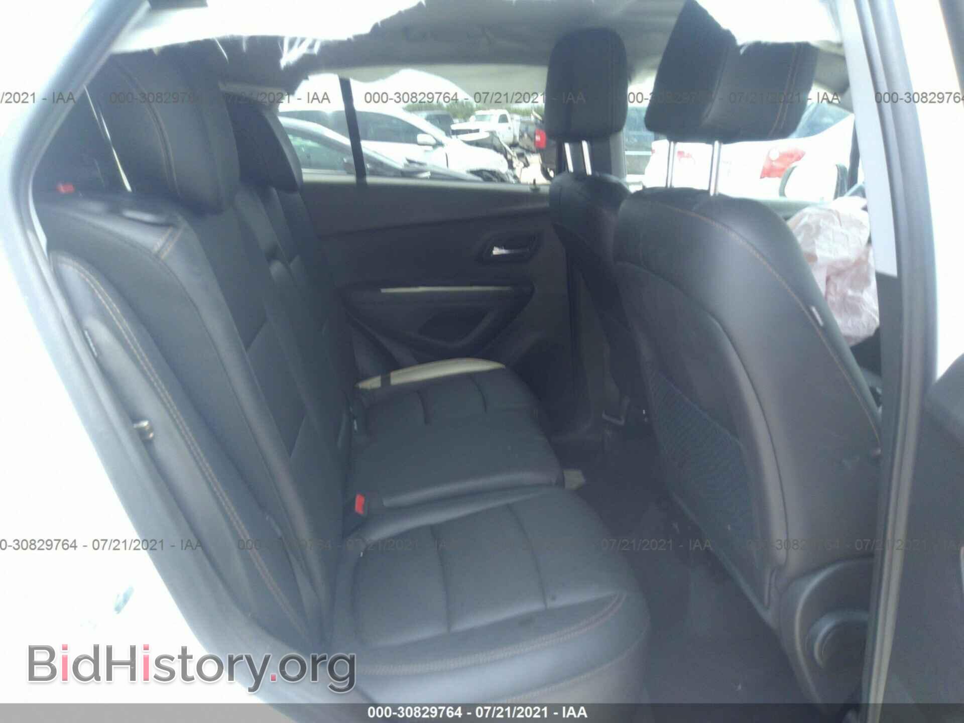 2020 CHEVROLET TRAX - VIN: 3GNCJRSB4LL215814 - Photo 8
