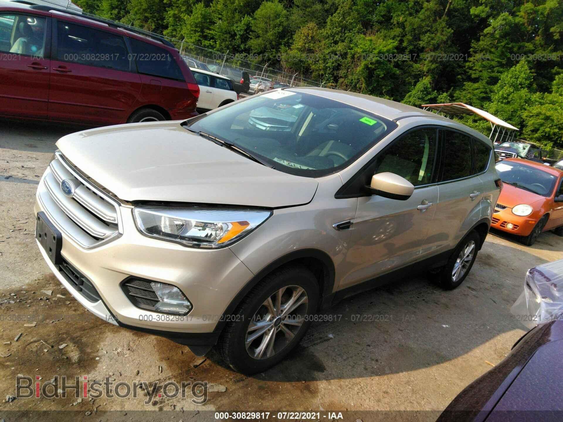 2017 FORD ESCAPE - VIN: 1FMCU9GD6HUB98193 - Фото 2