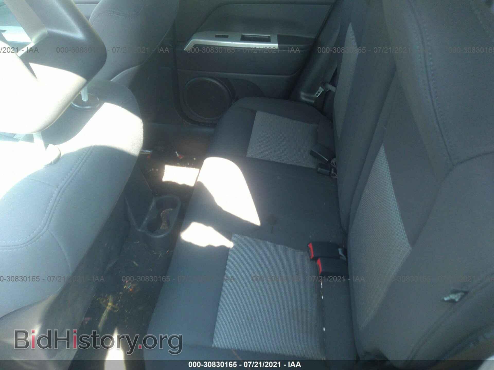 2008 JEEP COMPASS - VIN: 1J8FF47W48D759144 - Фото 8