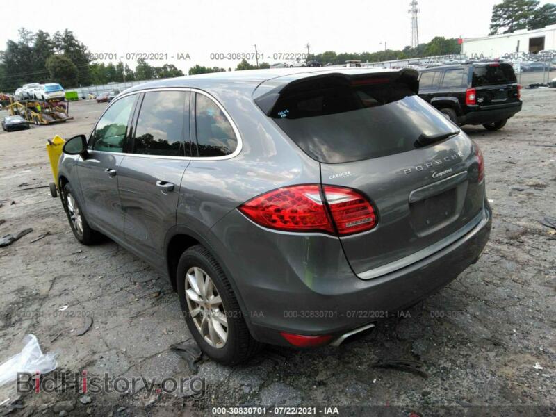 2014 Porsche CAYENNE (VIN WP1AA2A29ELA00175) — фото 3 из 11