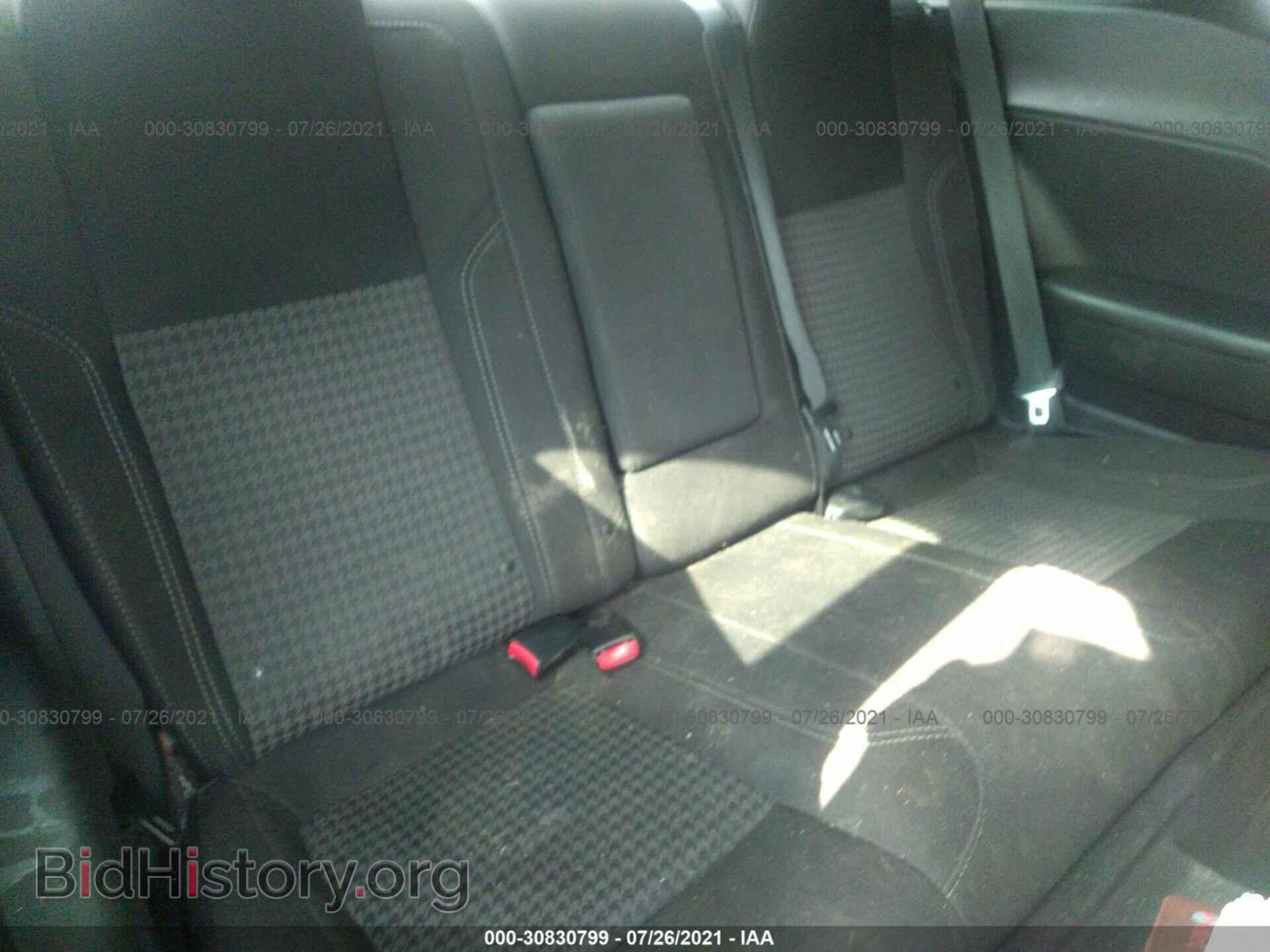 2015 DODGE CHALLENGER - VIN: 2C3CDZAT5FH719087 - Photo 8