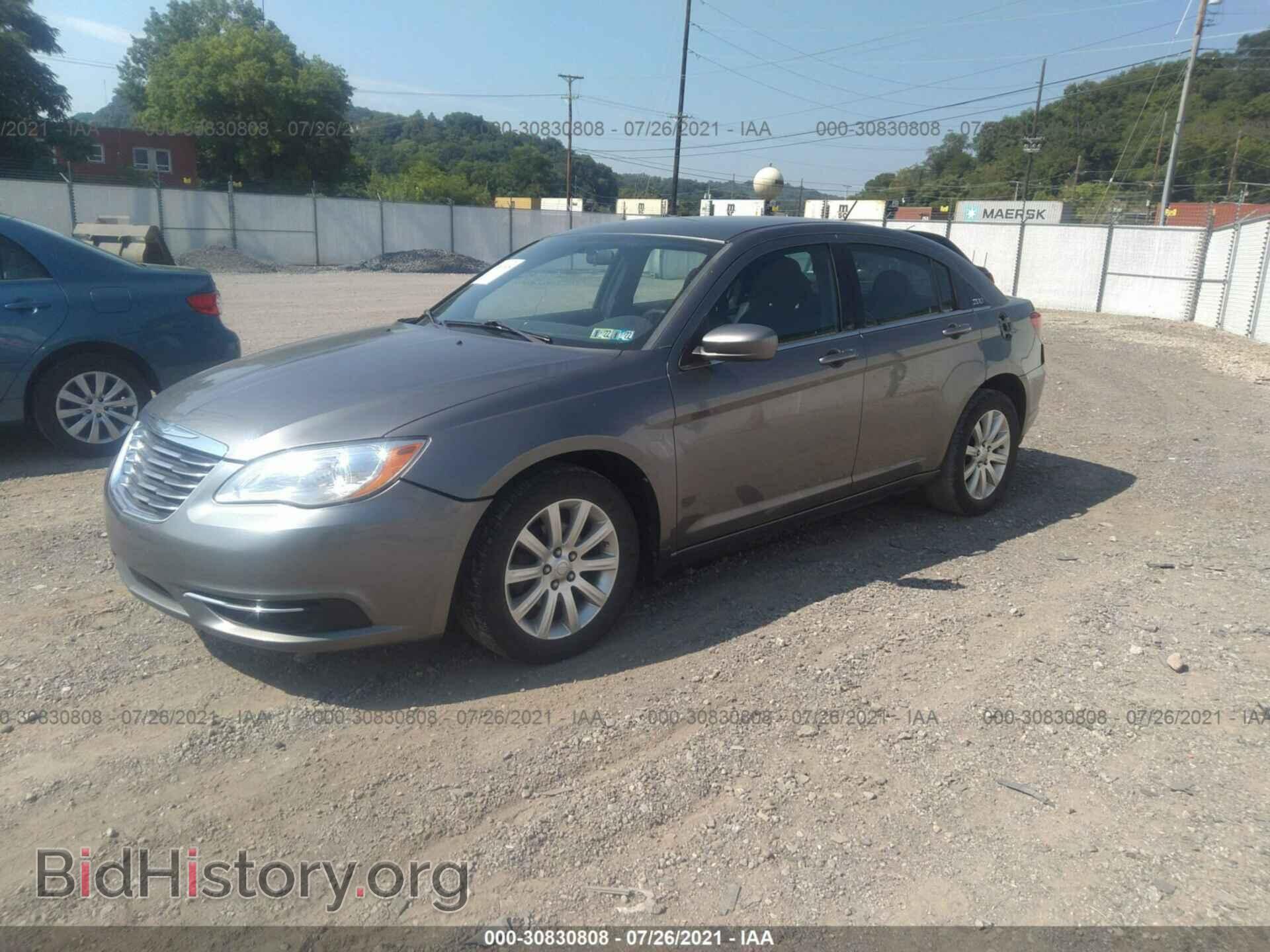 2012 CHRYSLER 200 - VIN: 1C3CCBBB4CN181601 - Фото 2