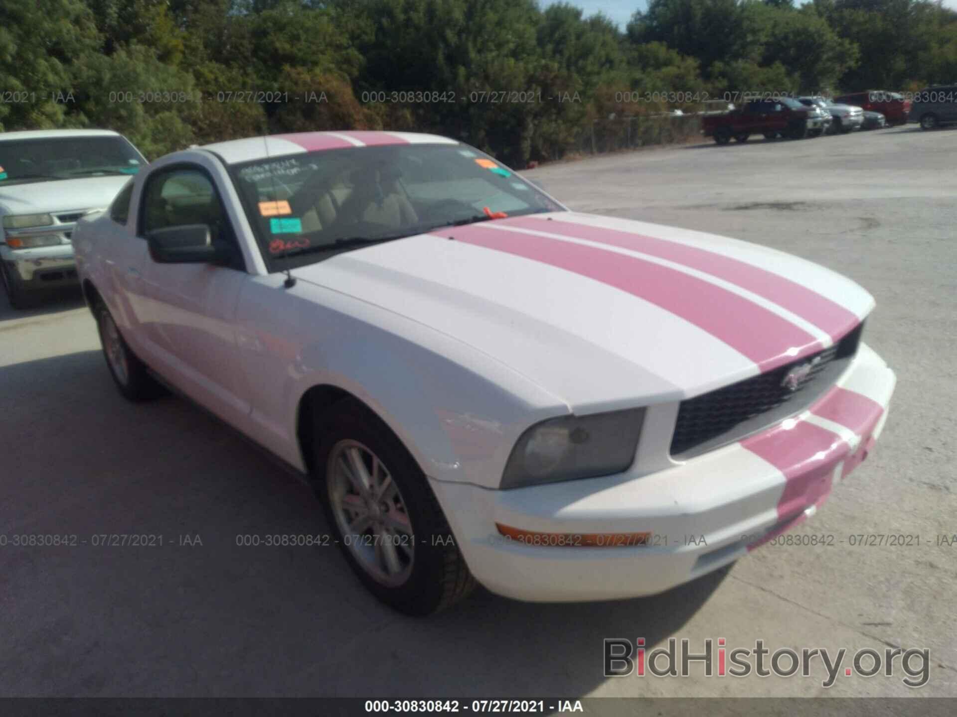 Photo 1ZVFT80N475311159 - FORD MUSTANG 2007